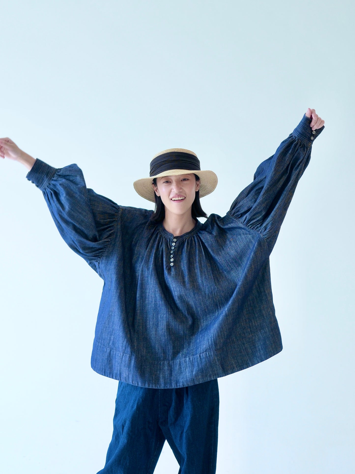 Heavy Cotton Indigo Gathered Blouse – Made in Japan