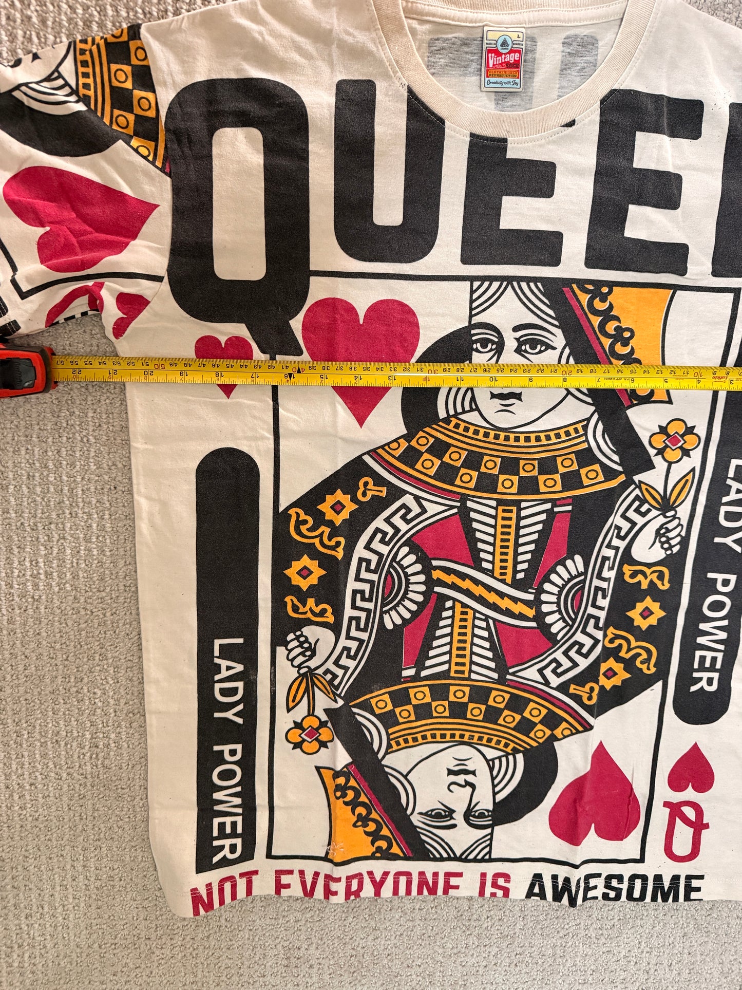Vintage Queen Card Graphic Tee – Washed Cotton Thailand – Size L – Rare Statement T-Shirt