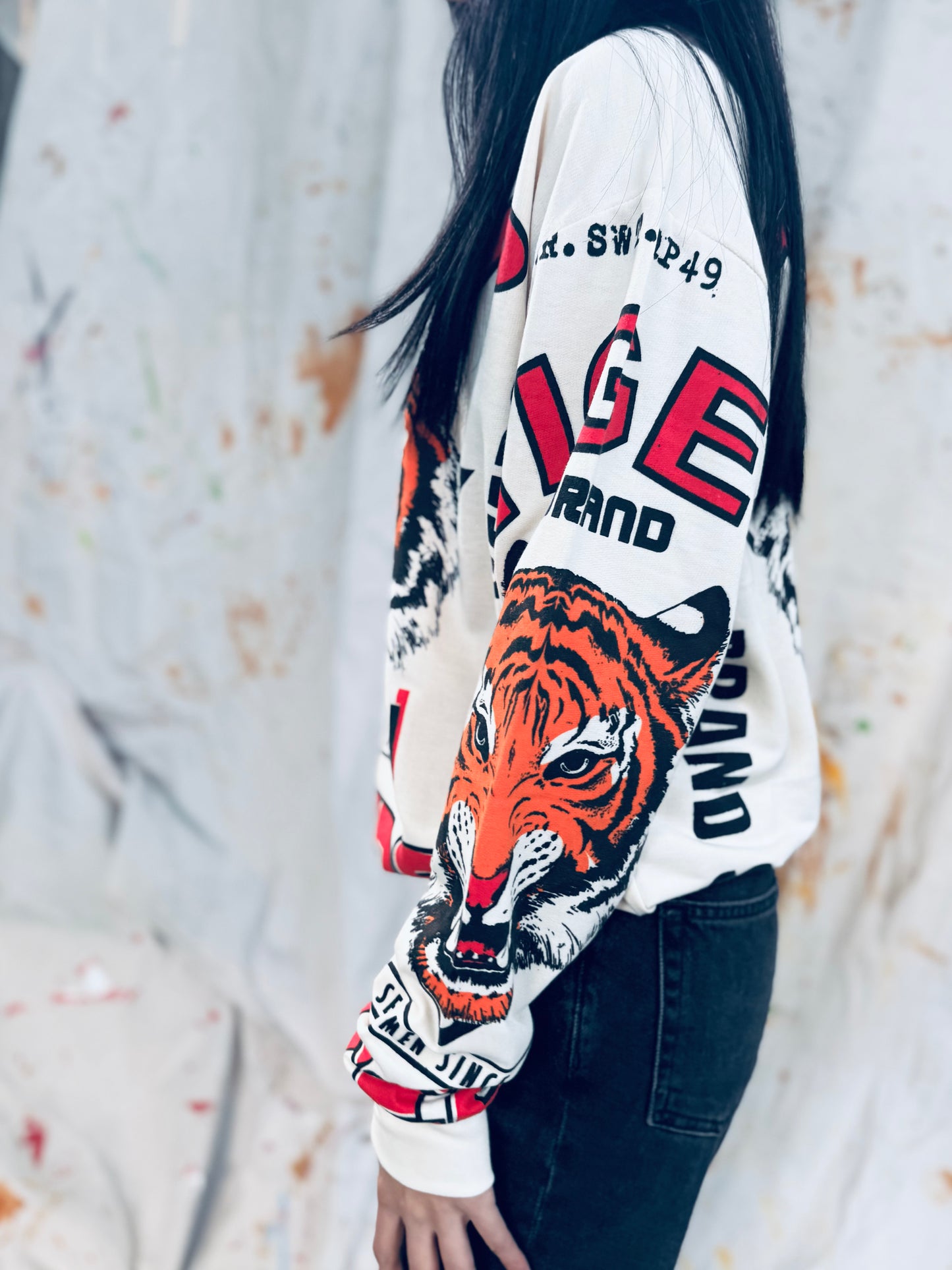 Tiger Brand Graphic Sweatshirt – Retro Seedmen Edition