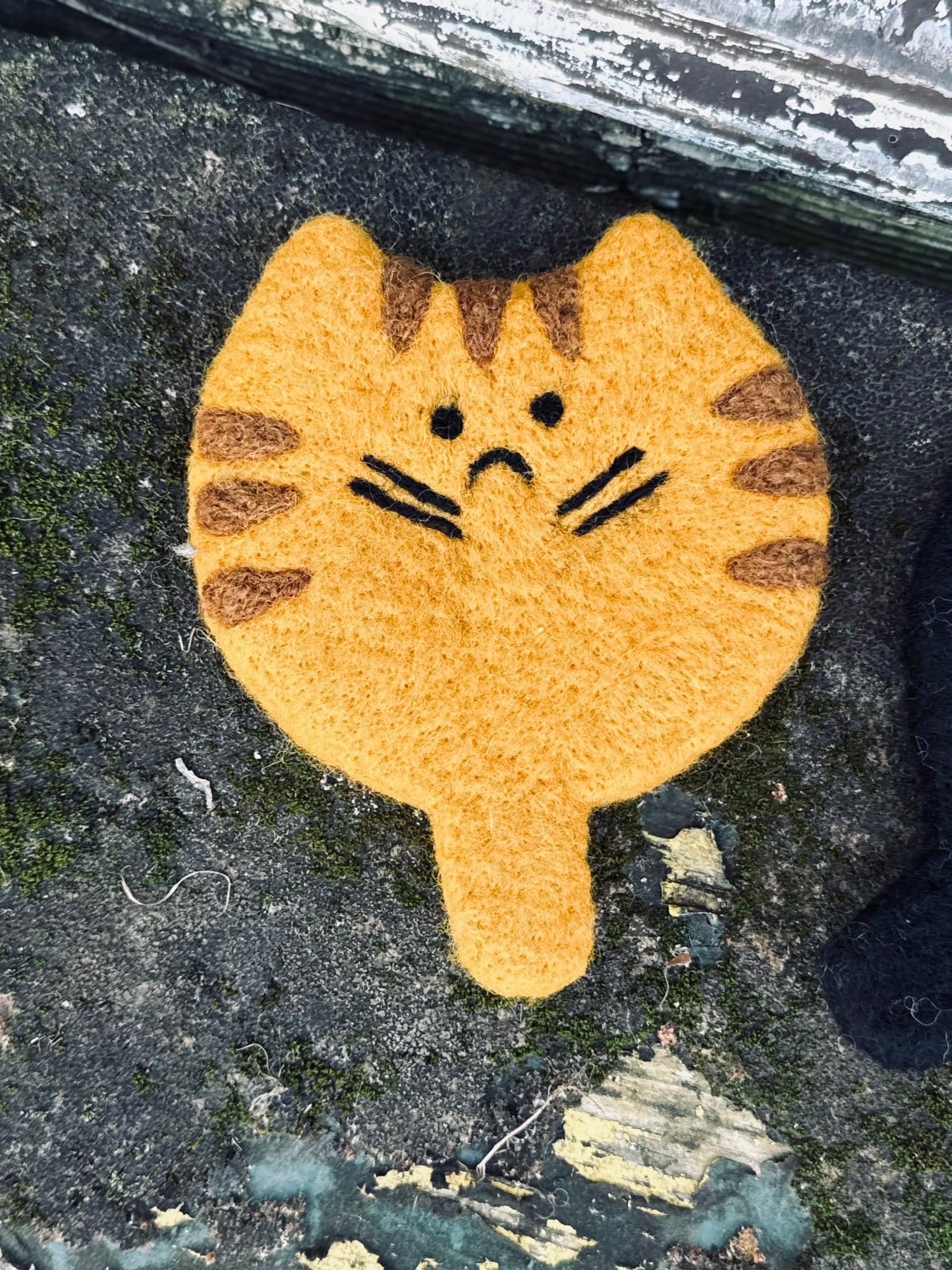 Handmade Felt Cat Coaster โ Meow Trio Collection ๐ฑ๐พ