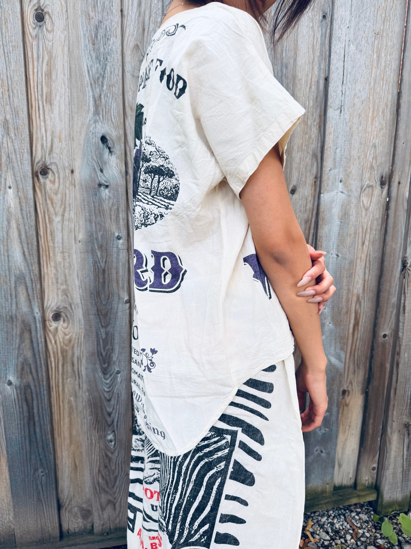Vintage Vineyard Grape Graphic Top – Washed Cotton Tee