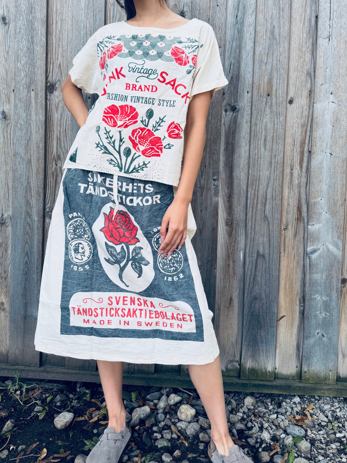 🖤 Red Rose Vintage Sack Skirt – Made in Thailand