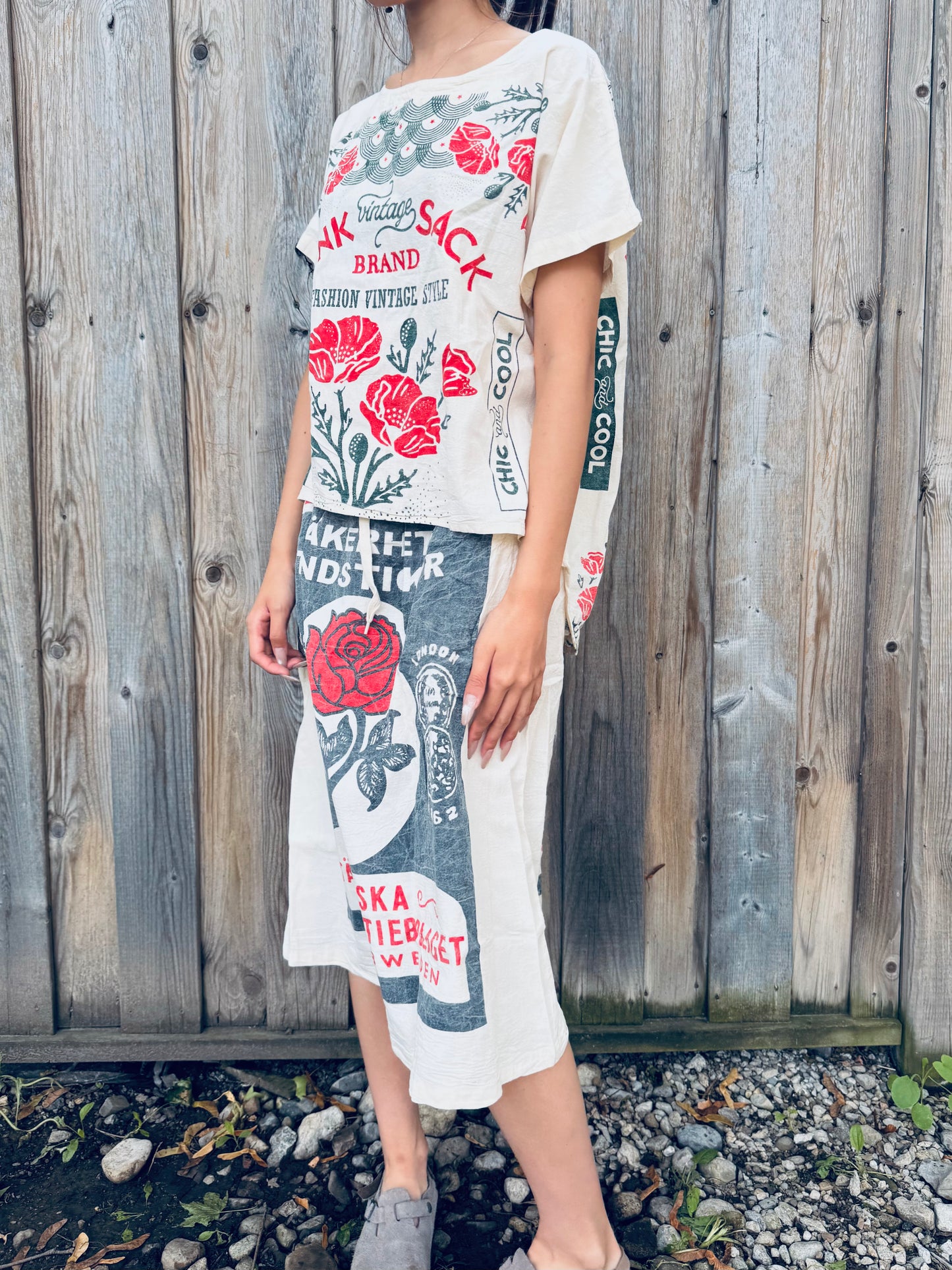 Vintage Floral Sack Top – Red Rose Print