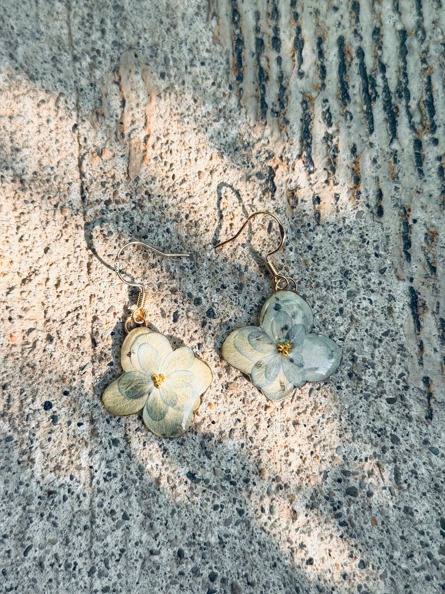 Antique Green Hydrangea Petal Earrings – 14k Gold‑Plated