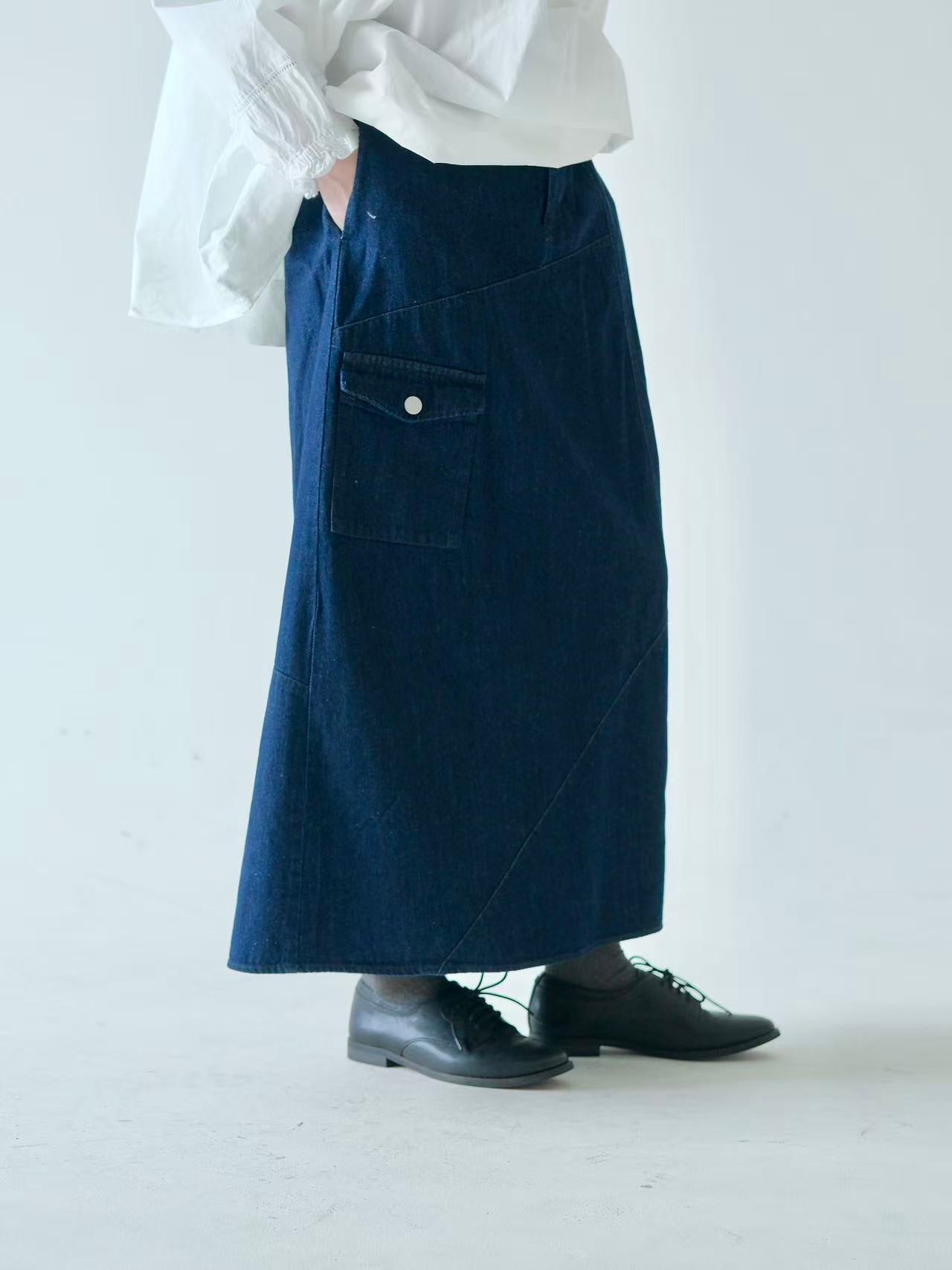 Classic Indigo Cotton Denim Skirt with Side Pocket