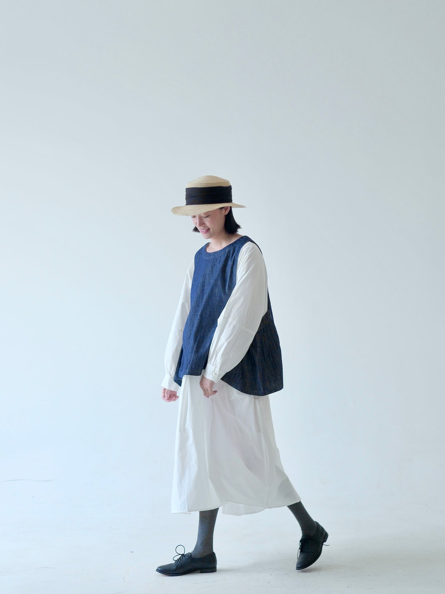 Denim-Style Cotton Vest – Light Layering Top