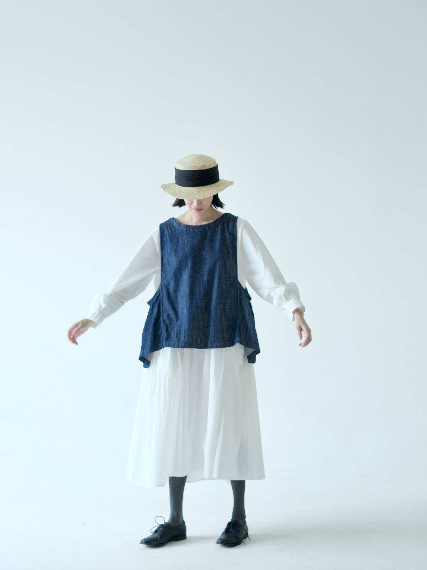 Denim-Style Cotton Vest – Light Layering Top