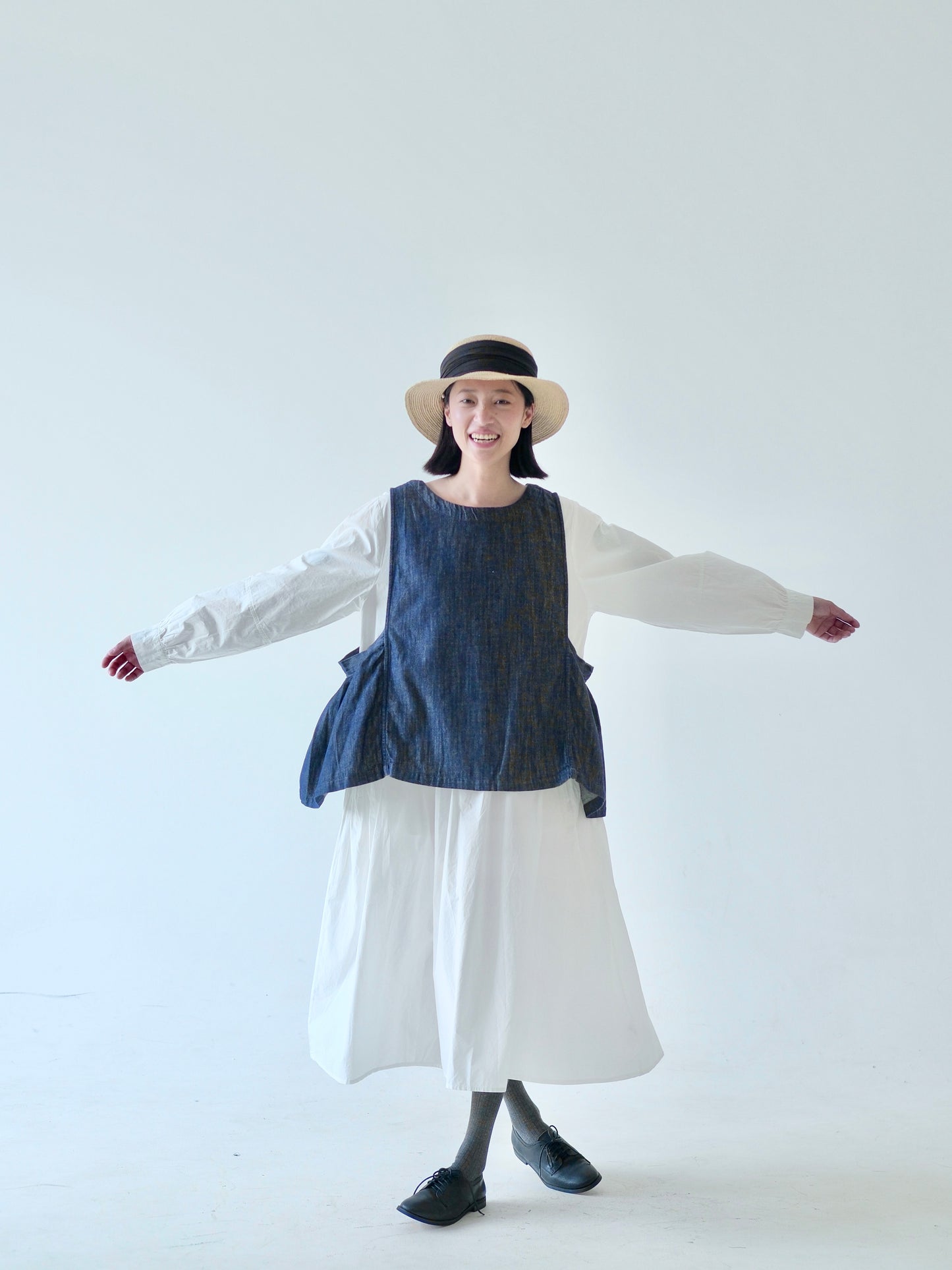 Denim-Style Cotton Vest – Light Layering Top