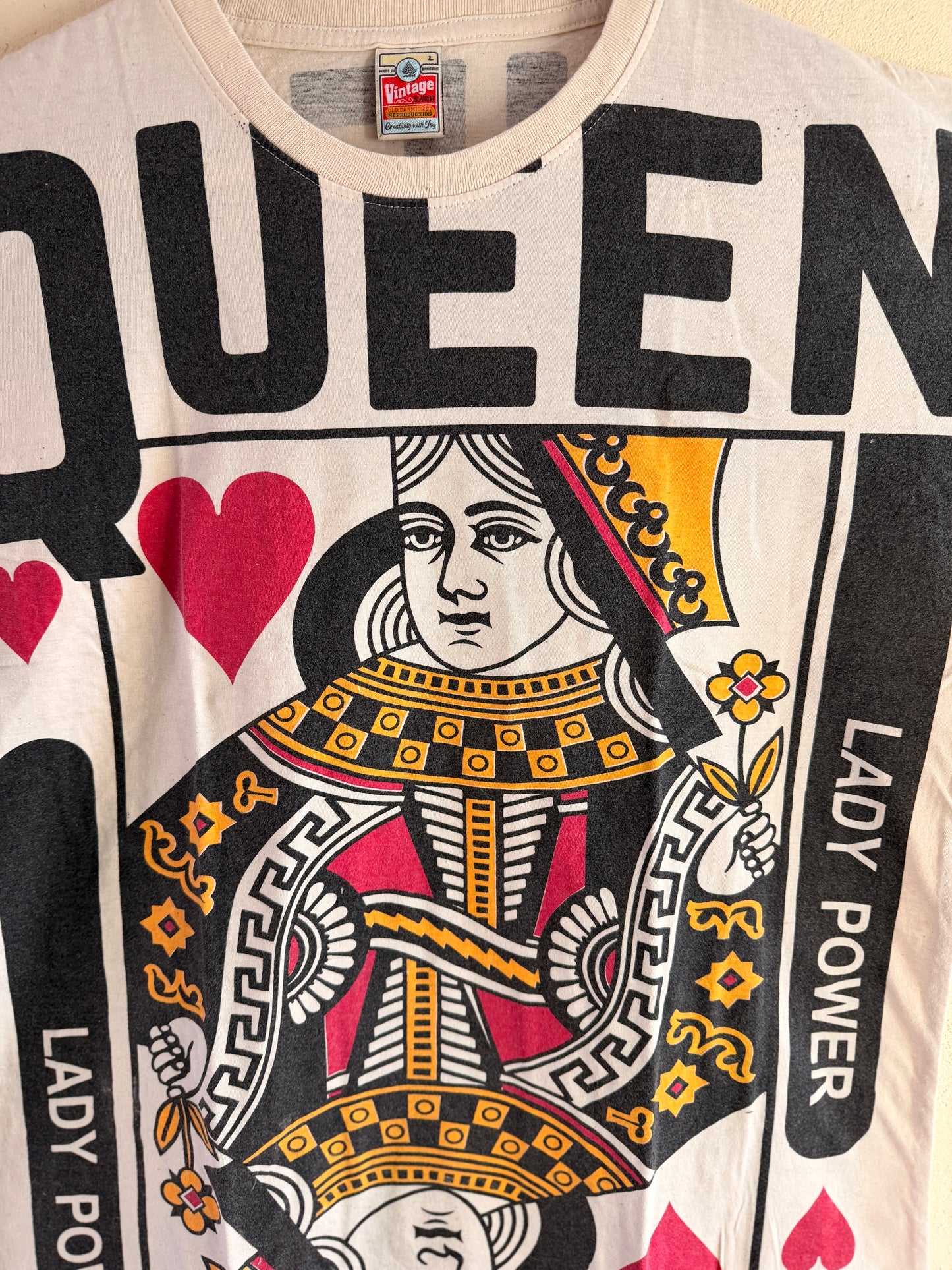 Vintage Queen Card Graphic Tee – Washed Cotton Thailand – Size L – Rare Statement T-Shirt
