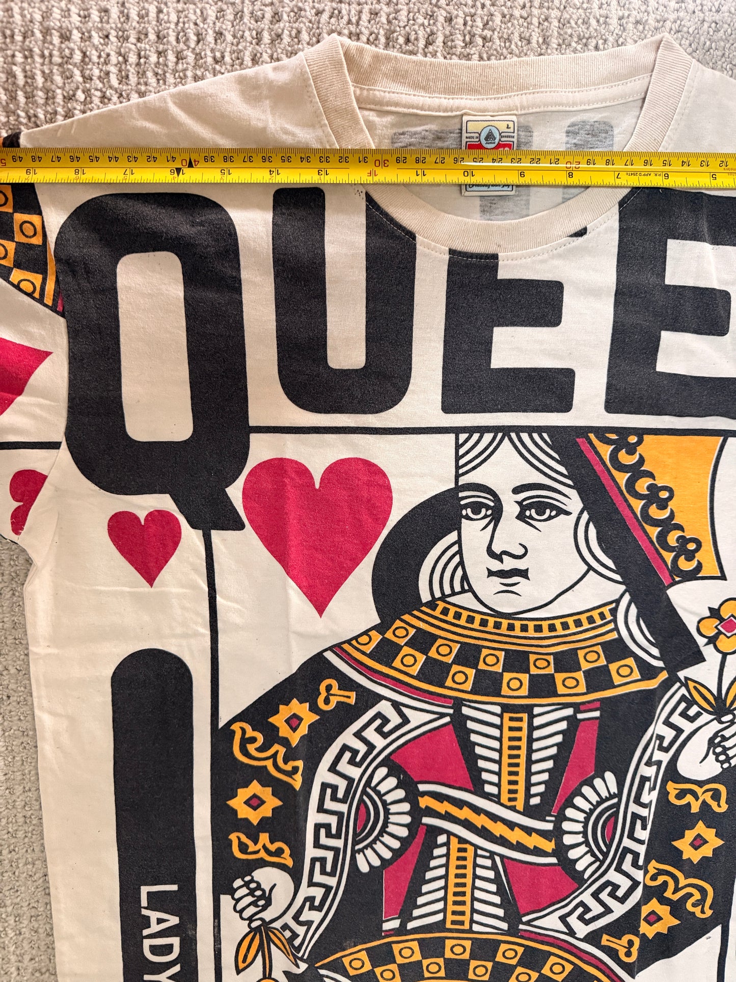 Vintage Queen Card Graphic Tee – Washed Cotton Thailand – Size L – Rare Statement T-Shirt