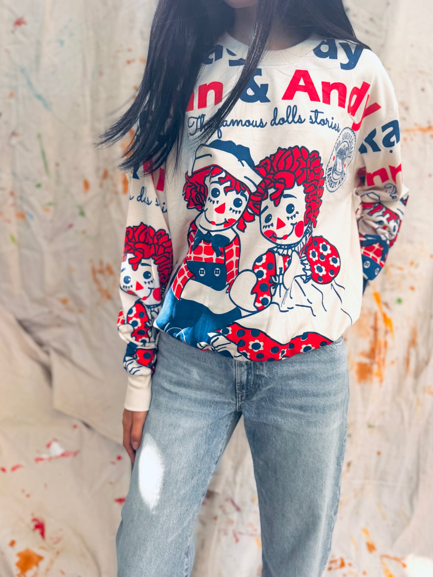 Ann & Andy Retro Graphic Sweatshirt – Vintage Story Print