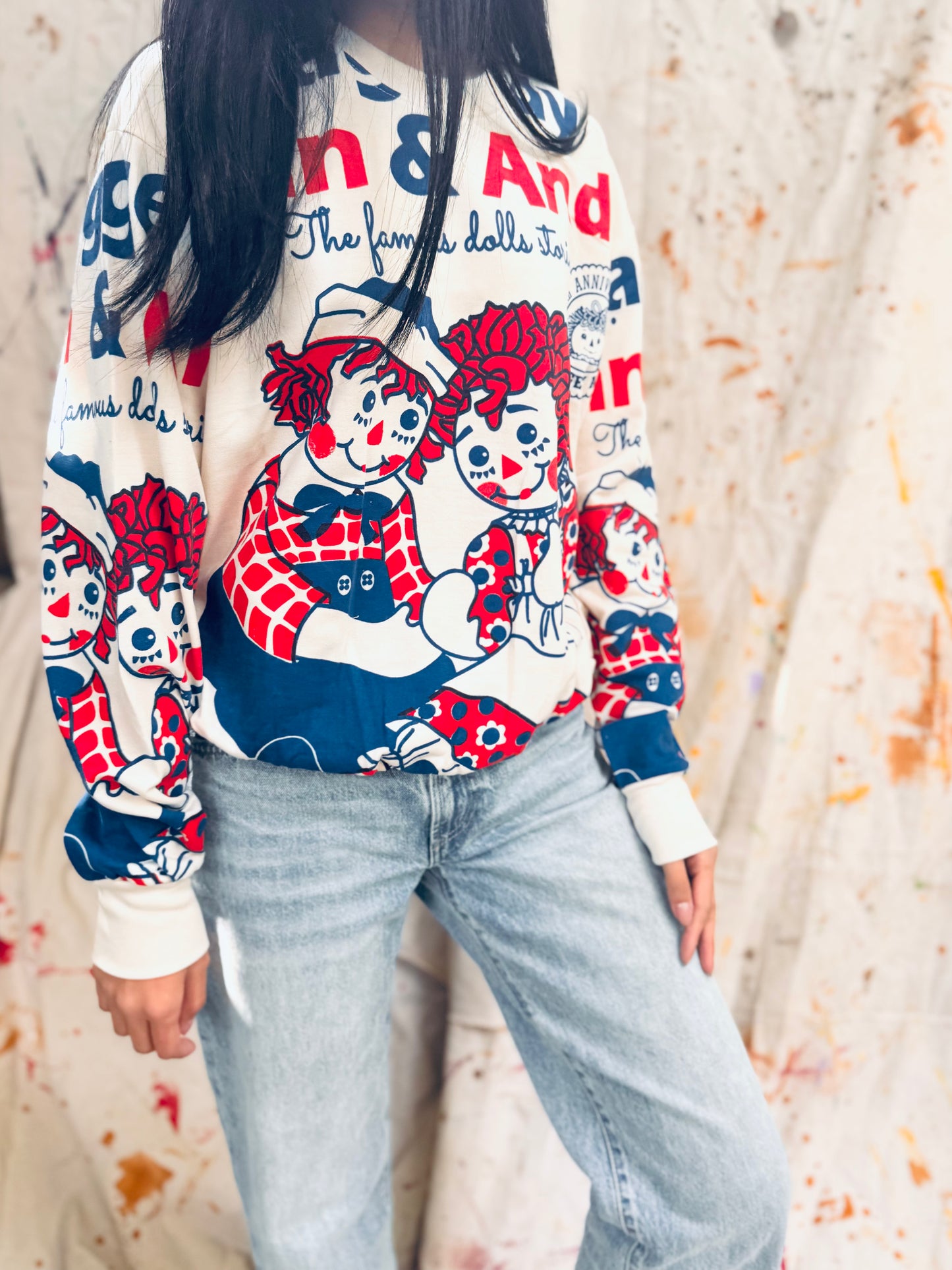 Ann & Andy Retro Graphic Sweatshirt – Vintage Story Print