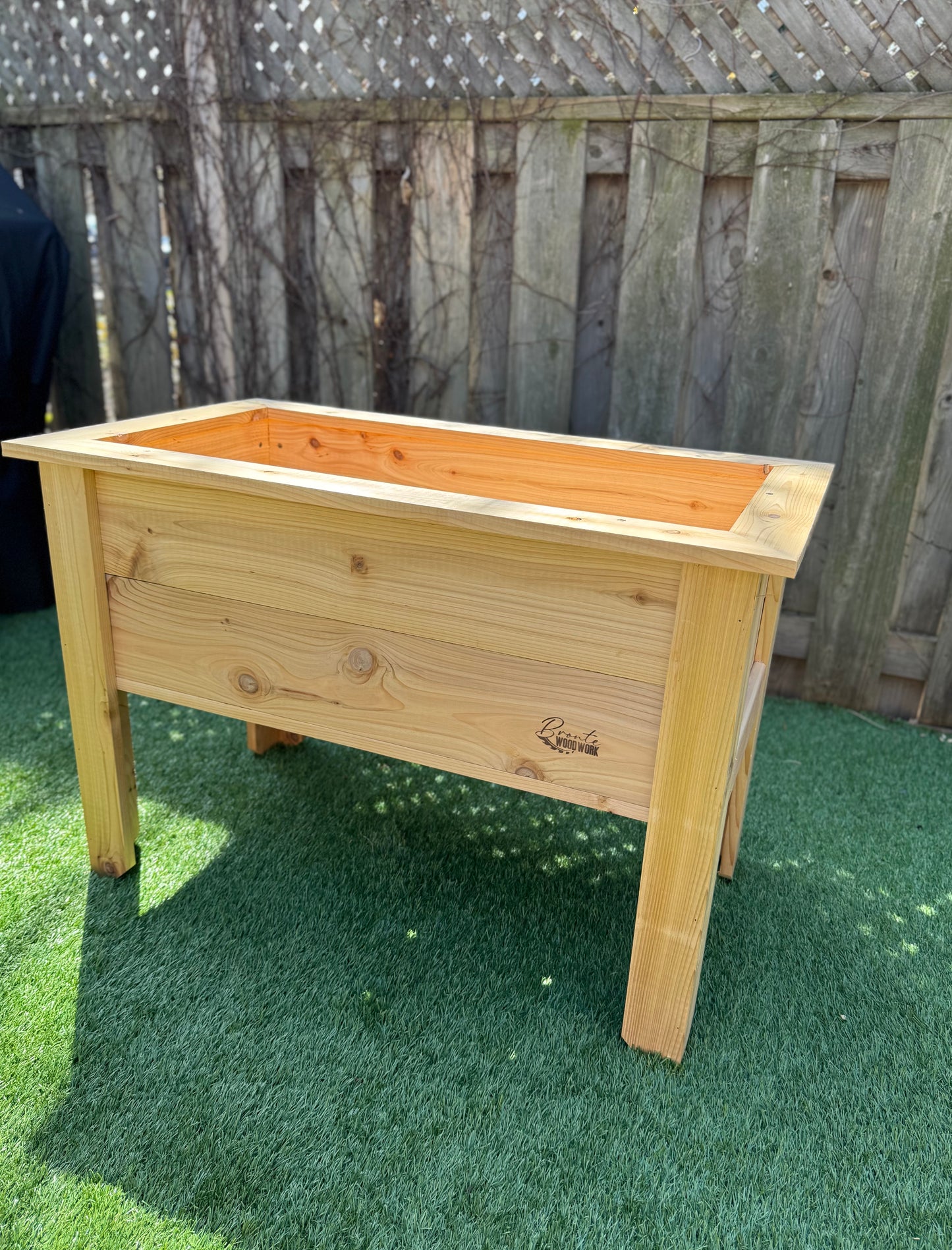 Dundas Line – Premium Cedar Raised Planters (23” Height)