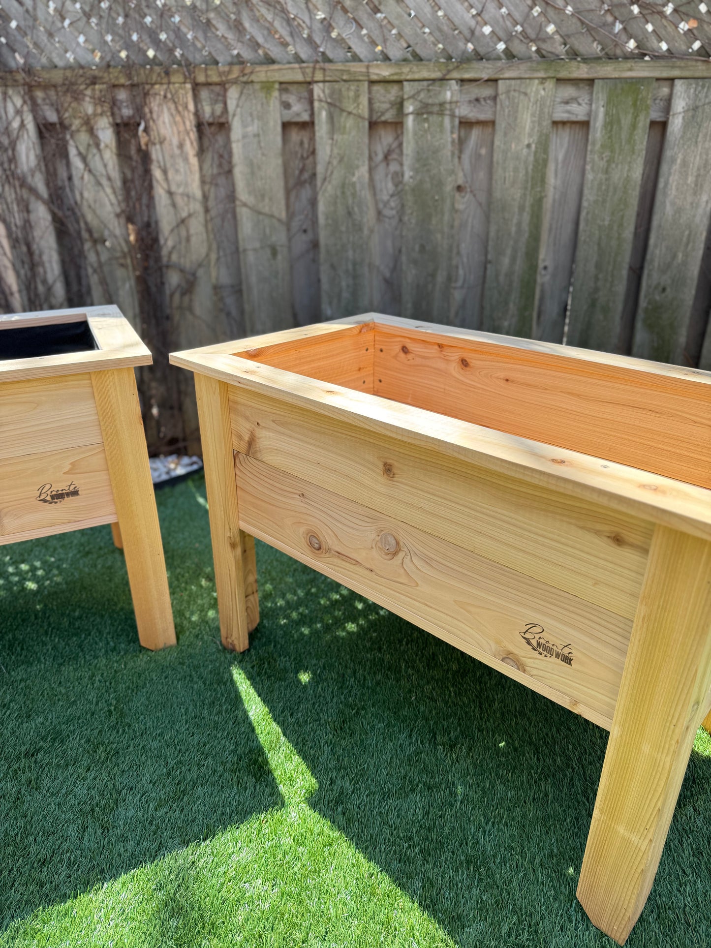 Dundas Line – Premium Cedar Raised Planters (23” Height)