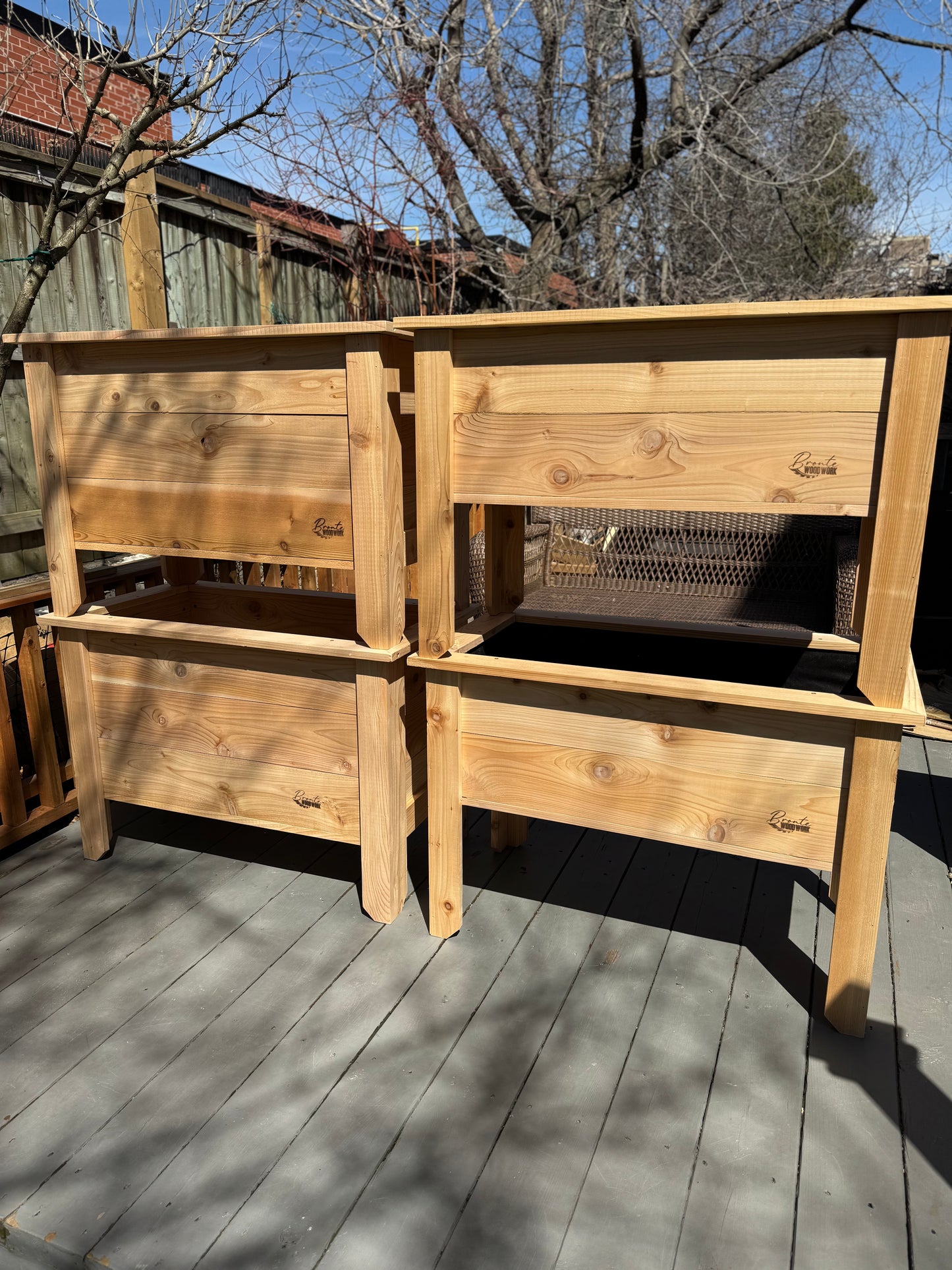 Dundas Line – Premium Cedar Raised Planters (23” Height)