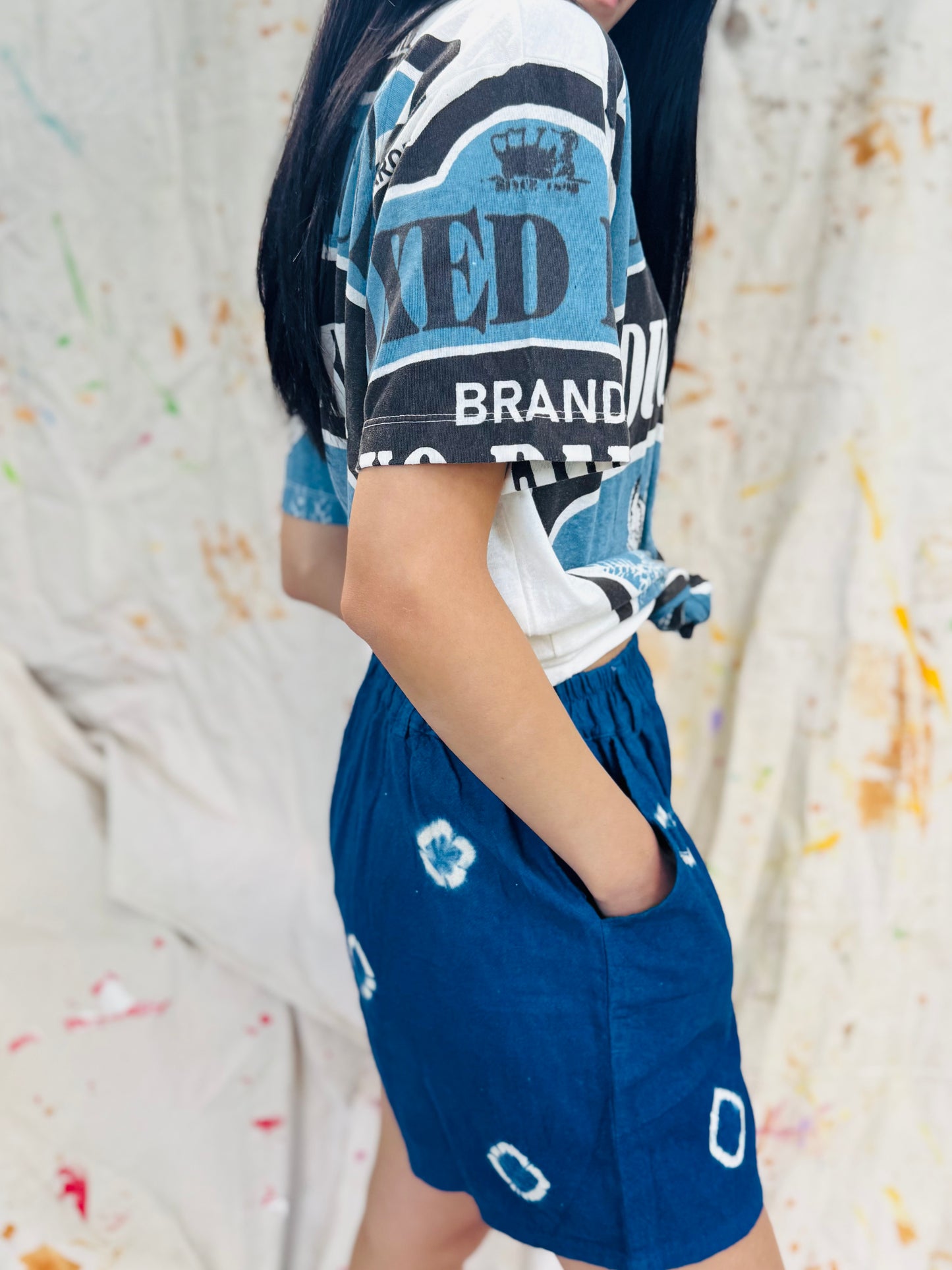 Duo Rabbit Vintage Graphic Tee – Blue Rice Sack Print