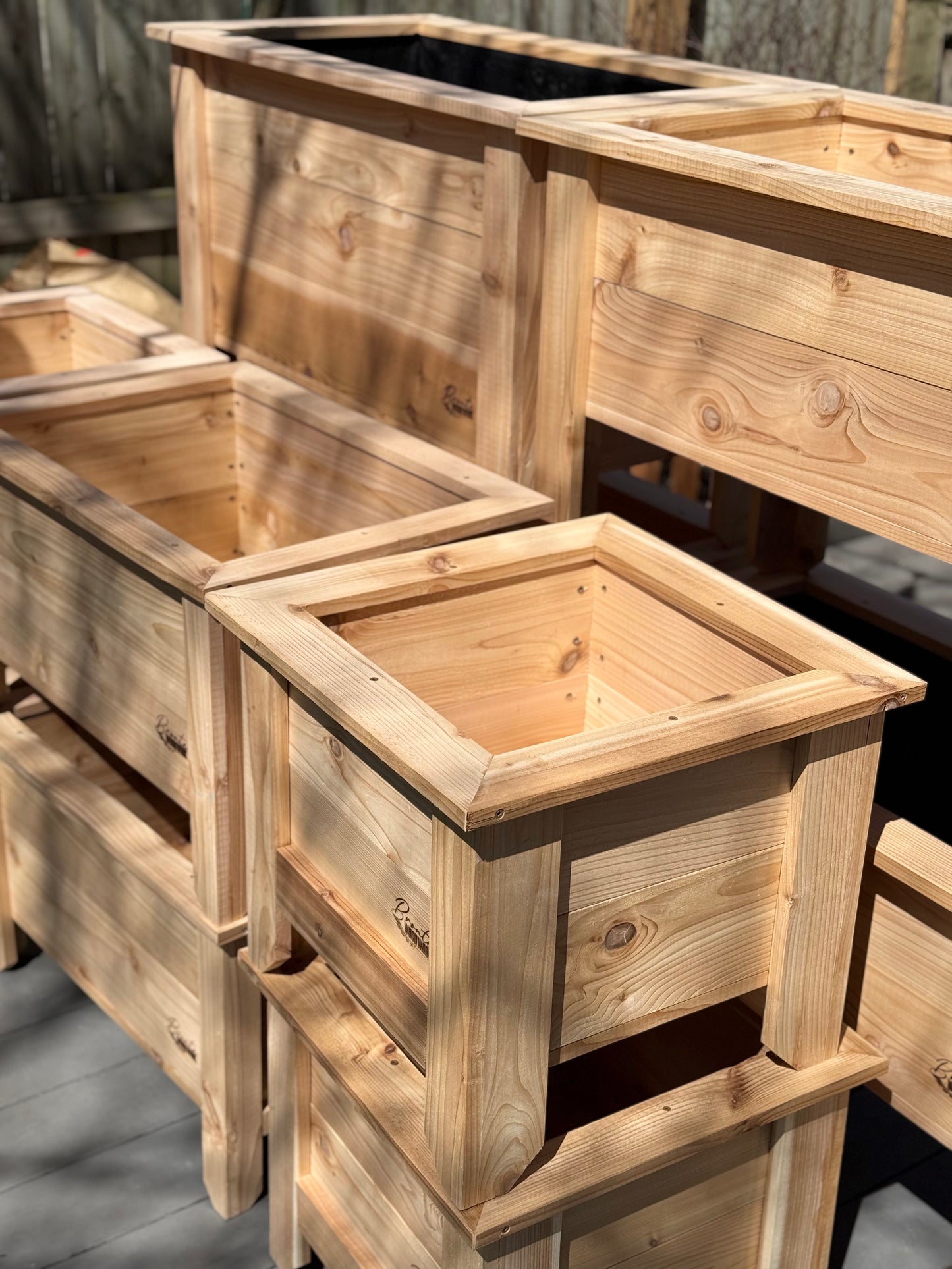 Dundas Line – Premium Cedar Raised Planters (23” Height)