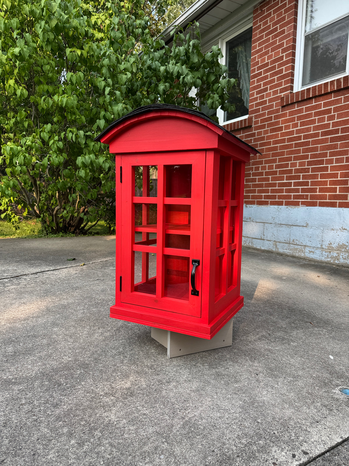 Telephone Booth Little Library