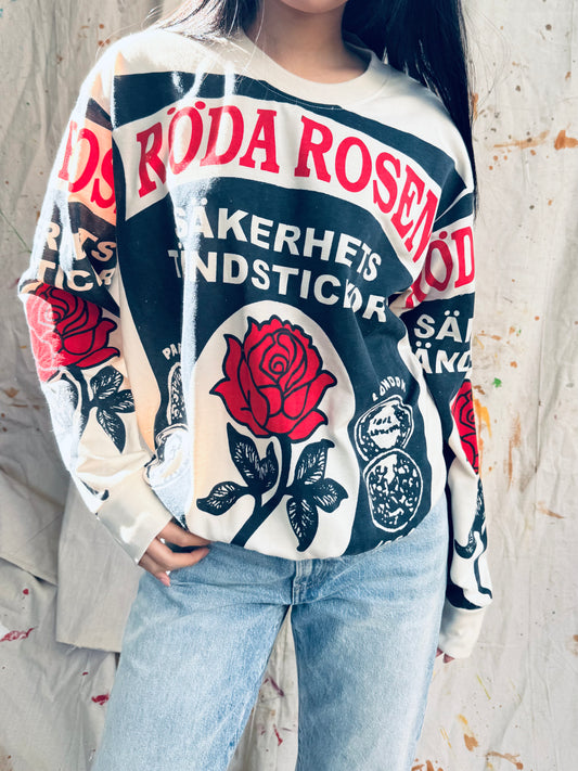Thailand Sack Edit – Röda Rosor Graphic Sweatshirt
