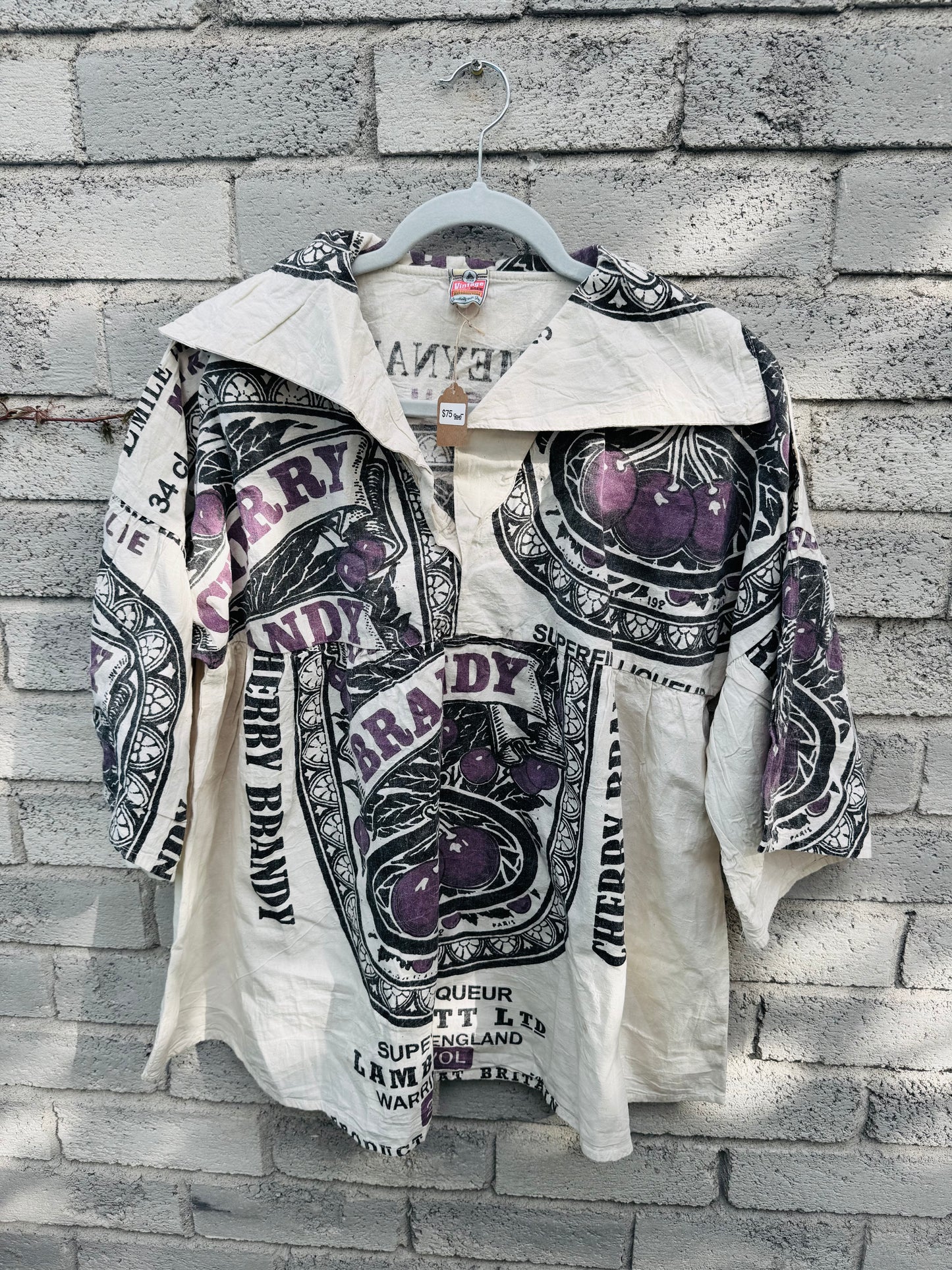 Vintage Sailor Collar Graphic Top – Retro Farm Label Collection