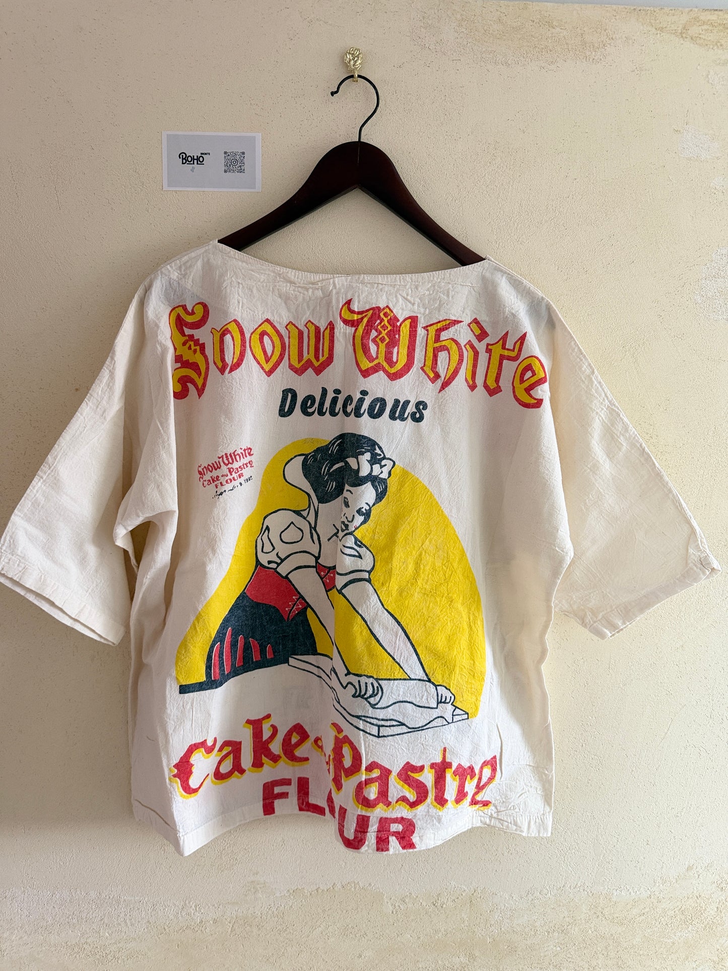 Vintage Retro Graphic Top – Limited Edition