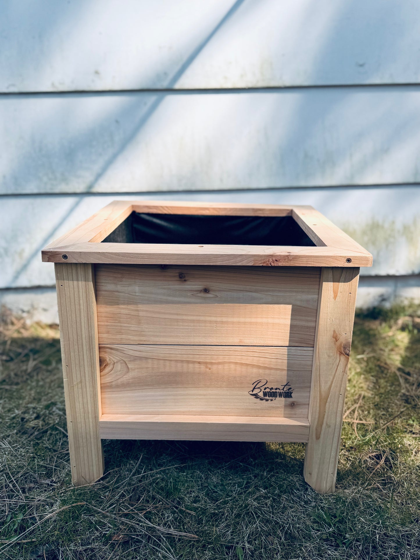 🔥 The Ancaster – Our Most Popular Planter!🪴