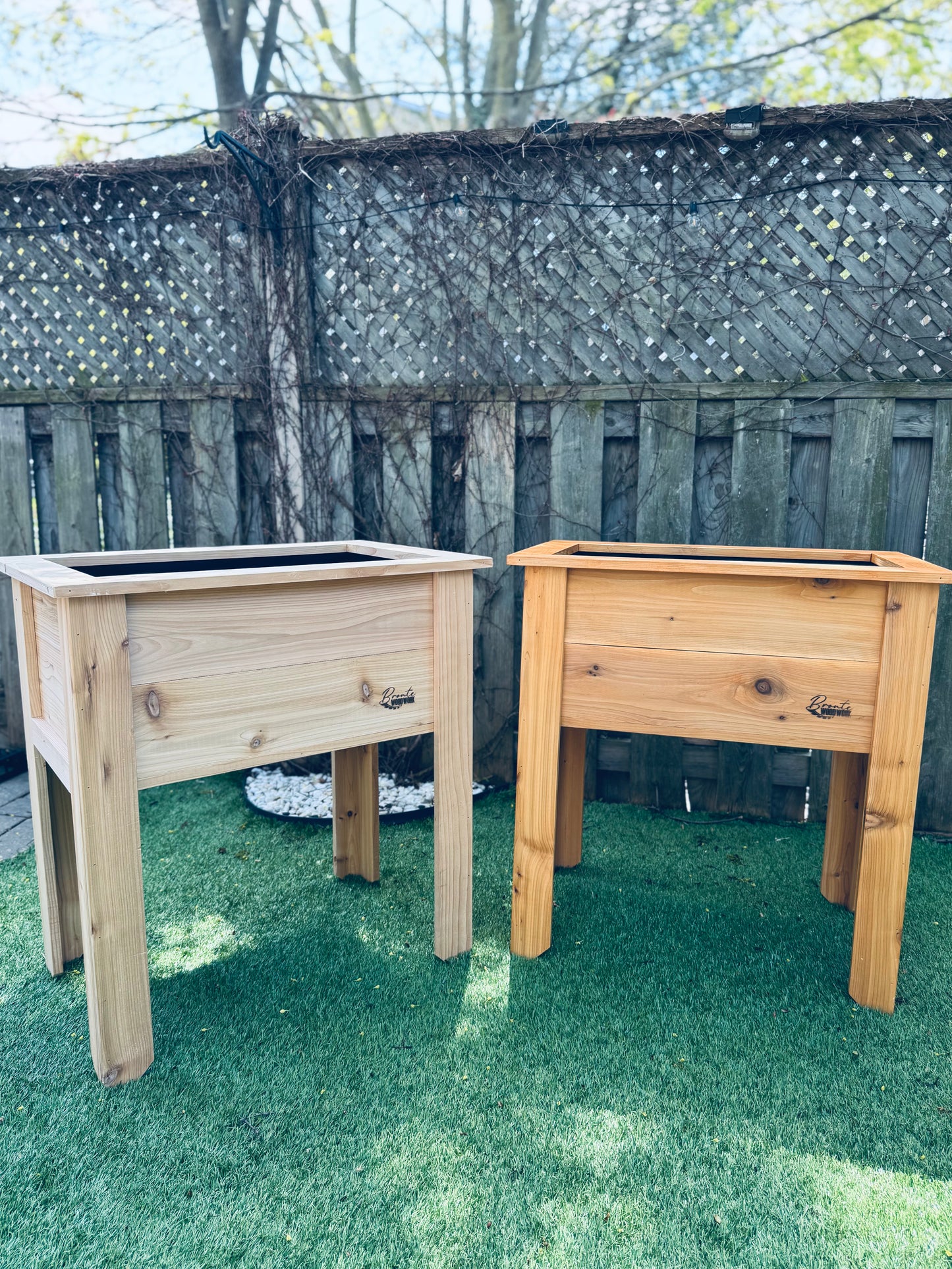 Dundas Line – Premium Cedar Raised Planters (23” Height)