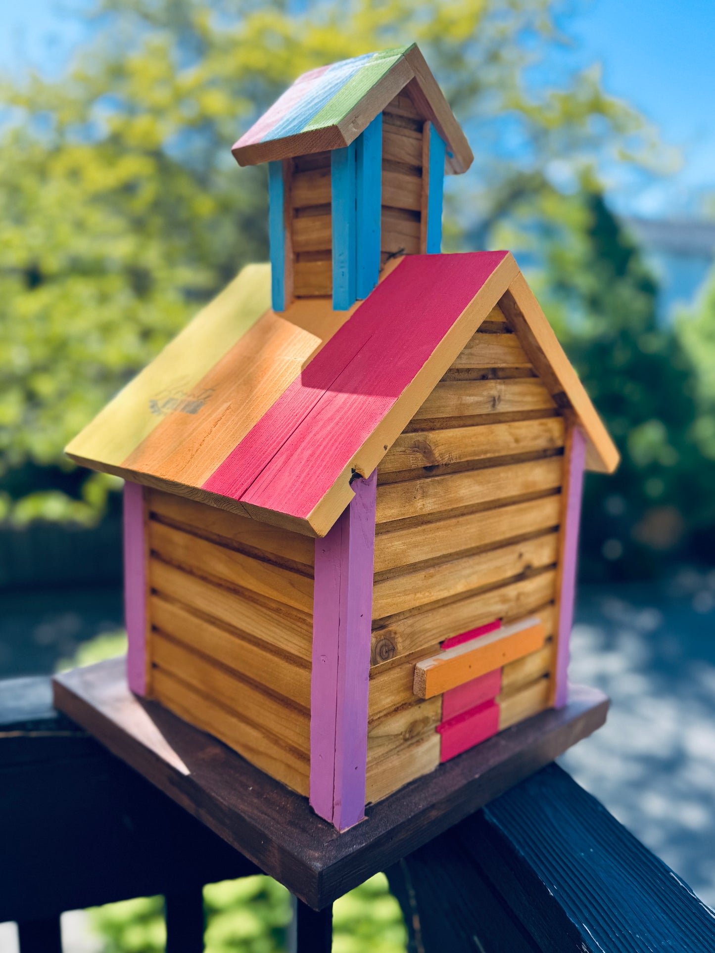 Cedar Birdhouse – Handcrafted Outdoor Nesting House | Made in Oakville 🇨🇦