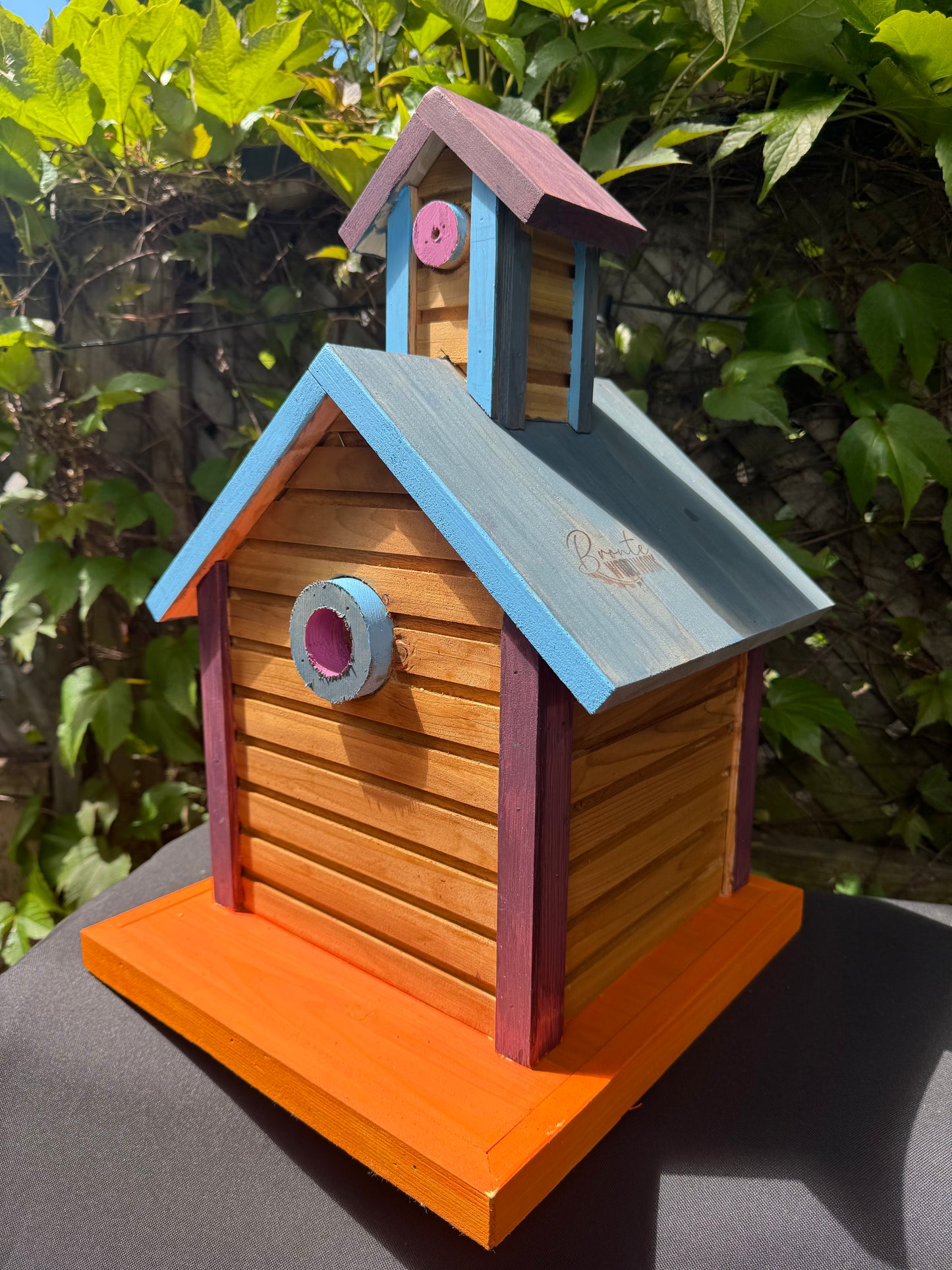 Cedar Birdhouse – Handcrafted Outdoor Nesting House | Made in Oakville 🇨🇦