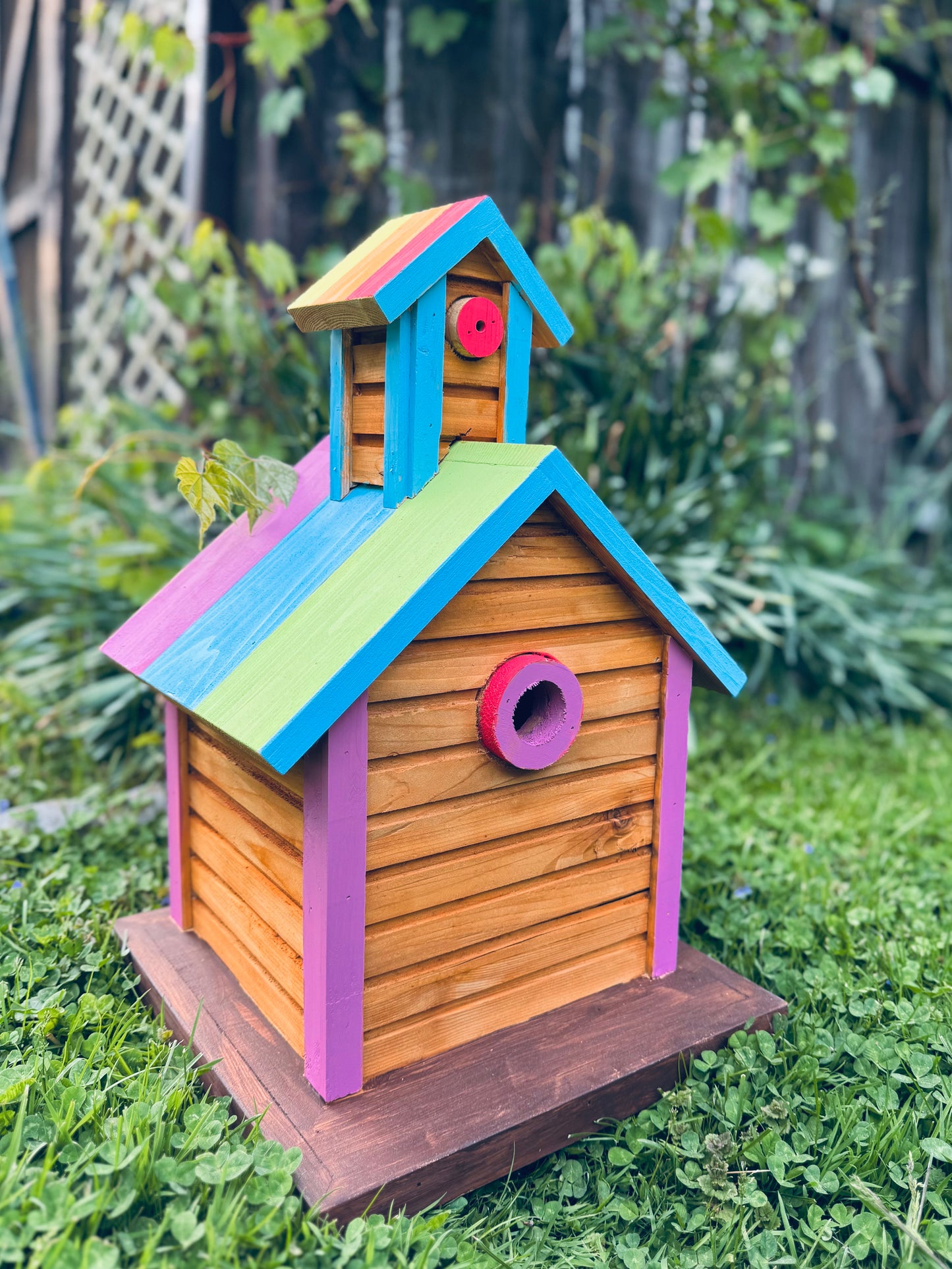 Cedar Birdhouse – Handcrafted Outdoor Nesting House | Made in Oakville 🇨🇦
