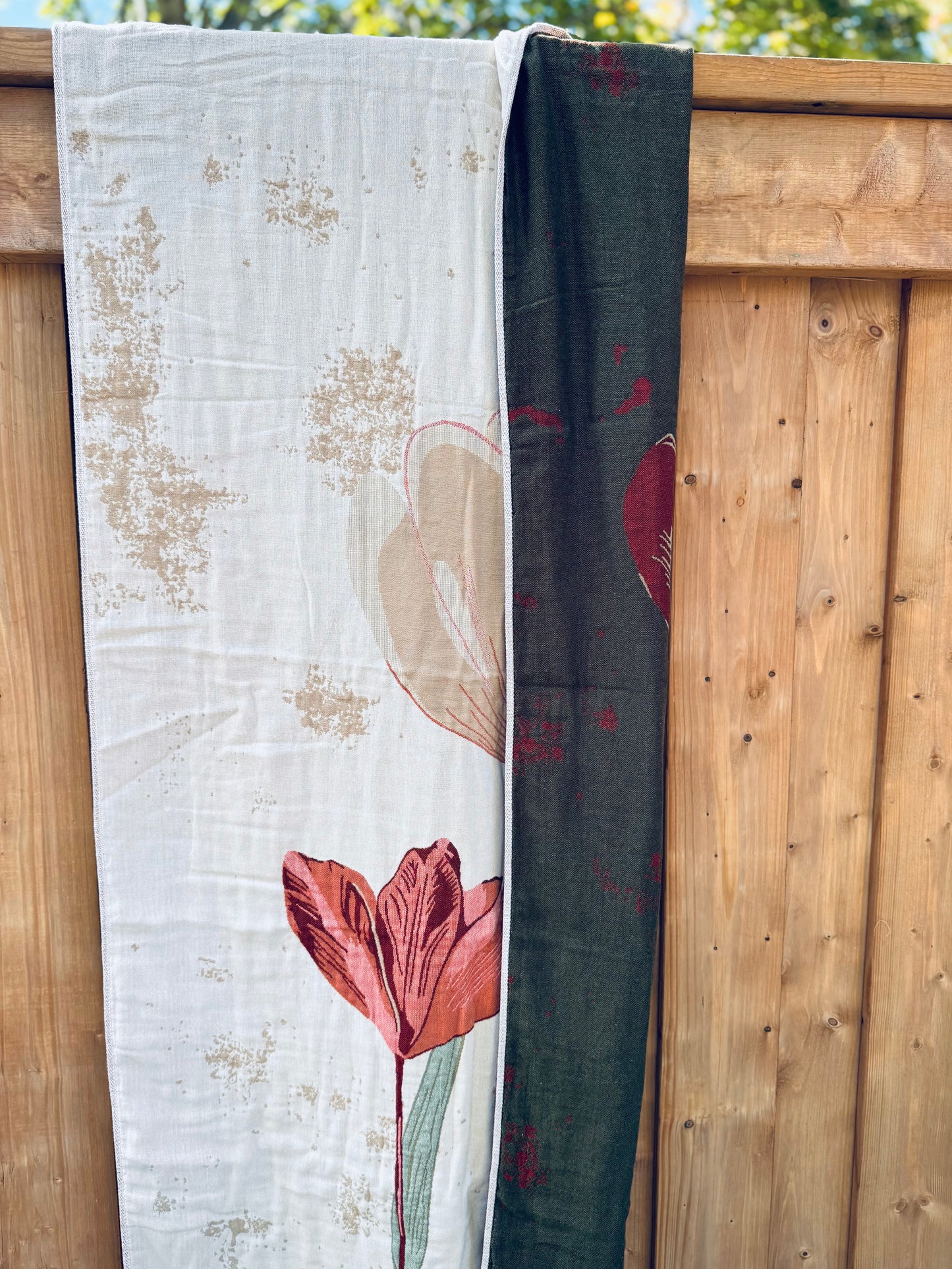 100% Cotton Woven Towel – Tulip Bloom Series (80×160 cm)