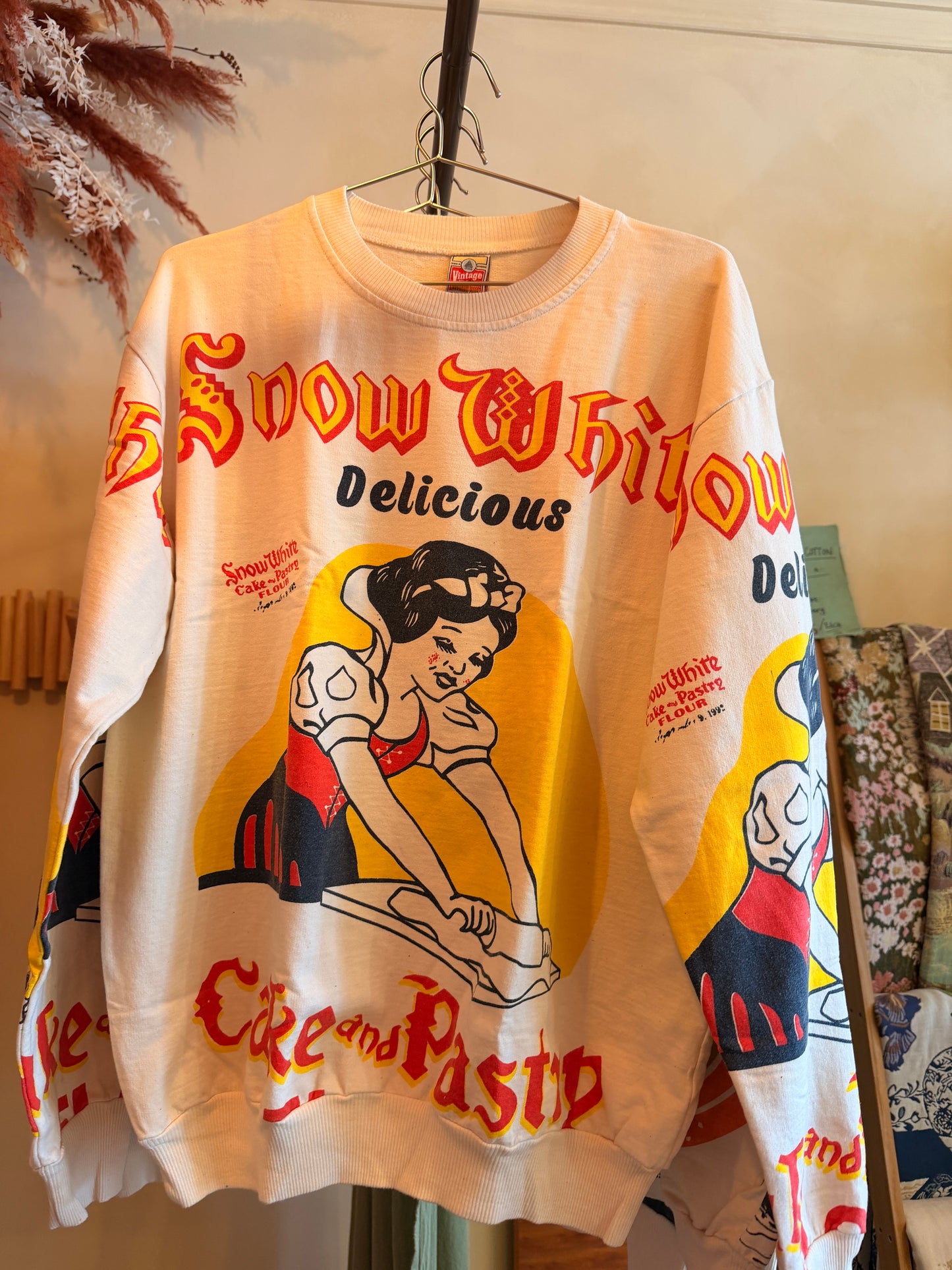 Our Most Popular Vintage Graphic Sweatshirt | Thailand Made | Magnolia, King, Figs, Kitten, Lemon Prints