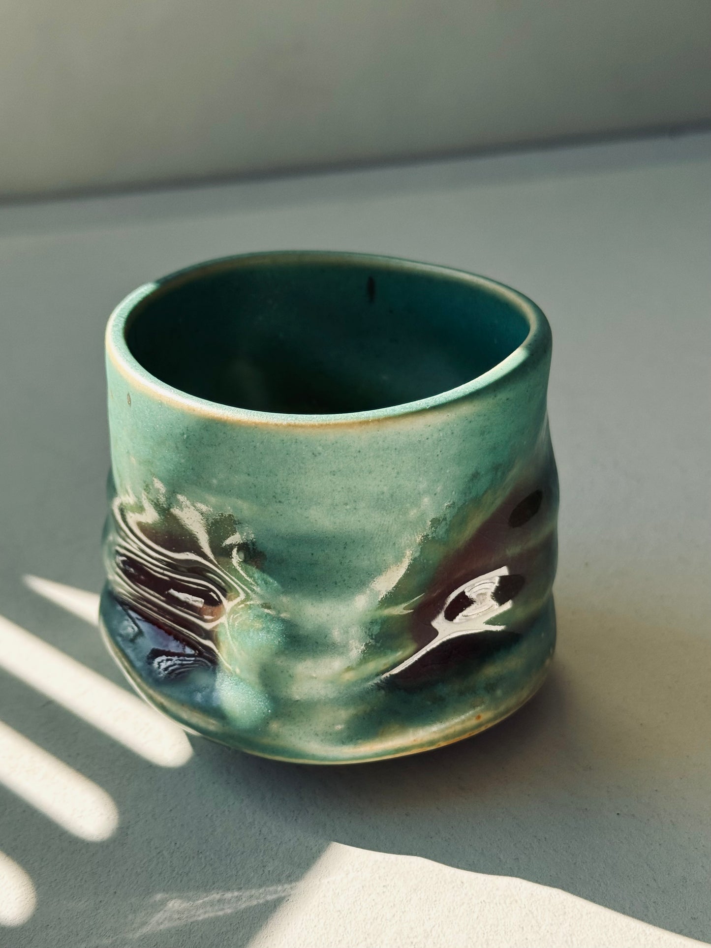 Wavy Stoneware Cup – Coarse Pottery (230ml)