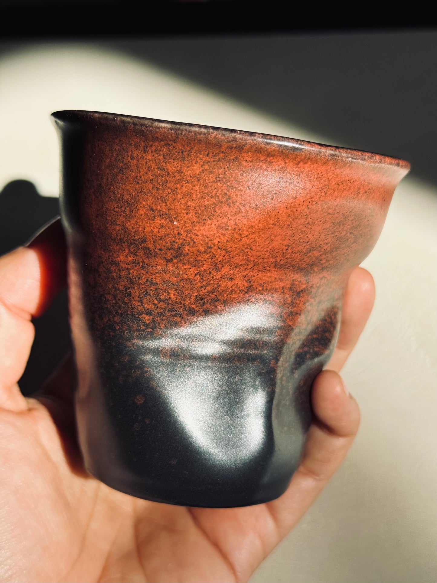 Rustic Gradient Stoneware Tumbler – Red-Brown & Black (220ml)