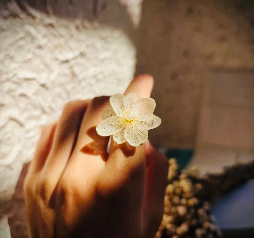 Real Dried Hydrangea Adjustable Ring – 14K Gold‑Filled