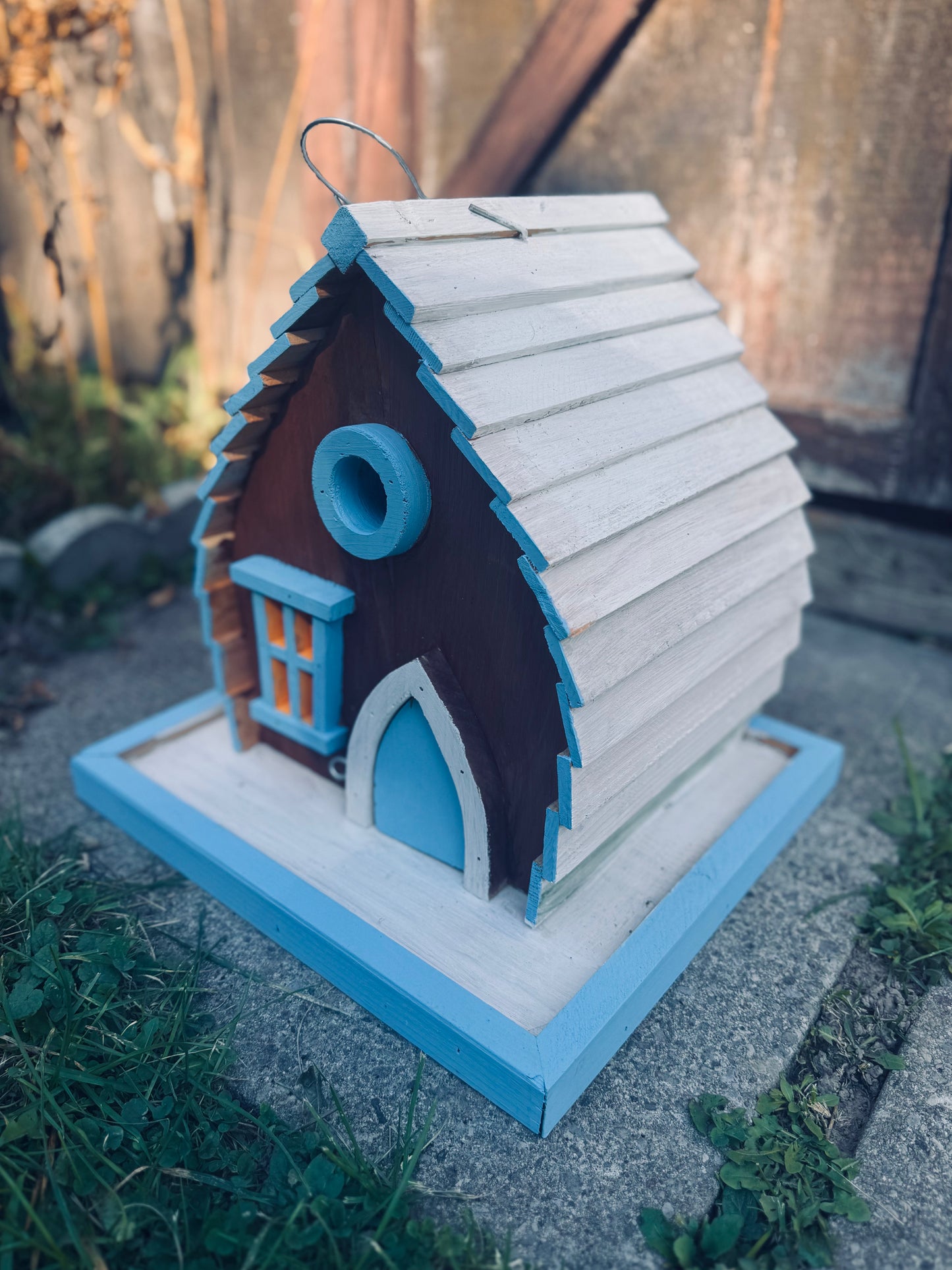 🩵 The “Fairy Pod Birdhouse” – Coastal Blue Edition
