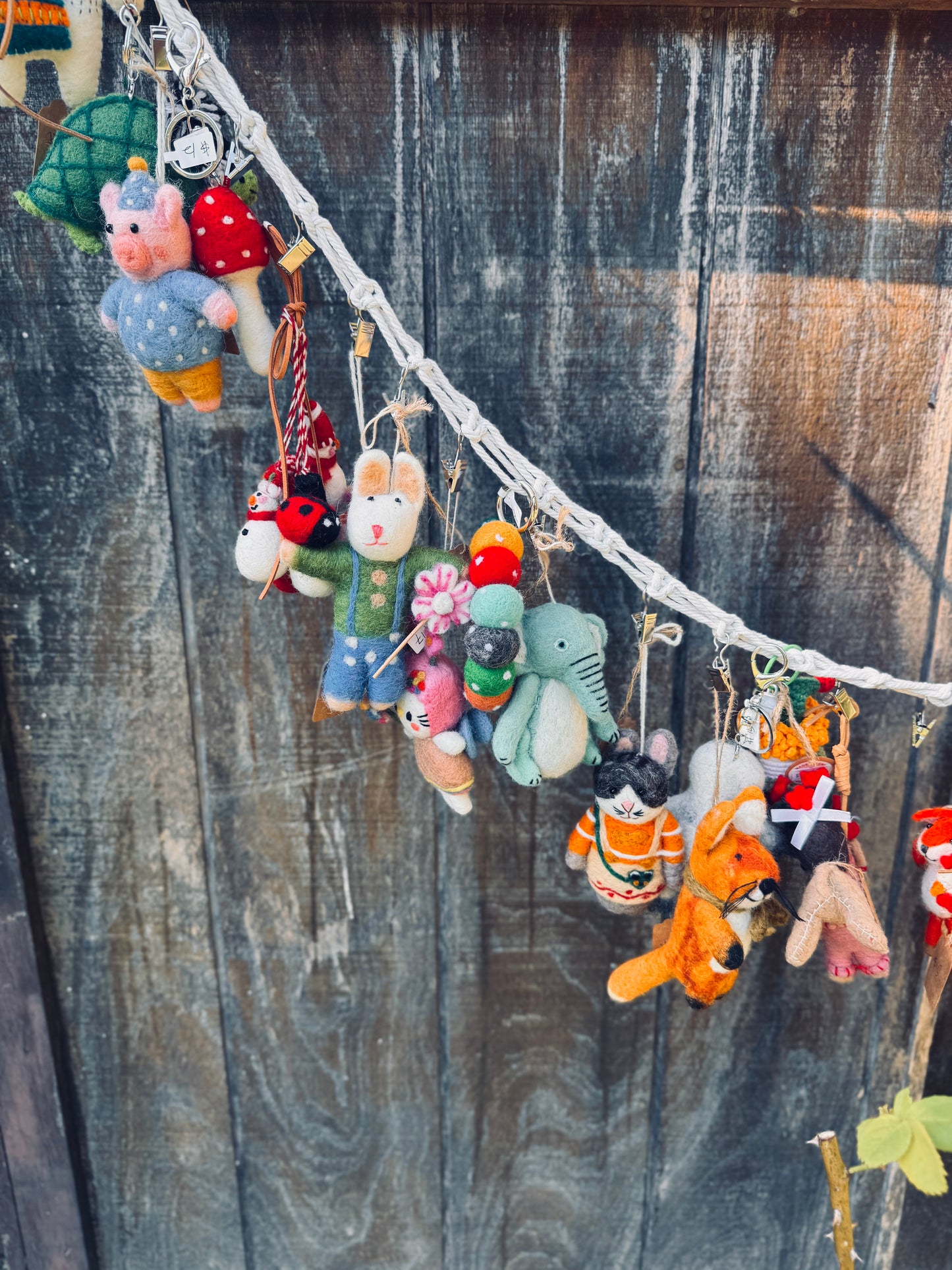 🧚‍♀️ Handmade Felt Charms & Keychains  – Assorted Characters A