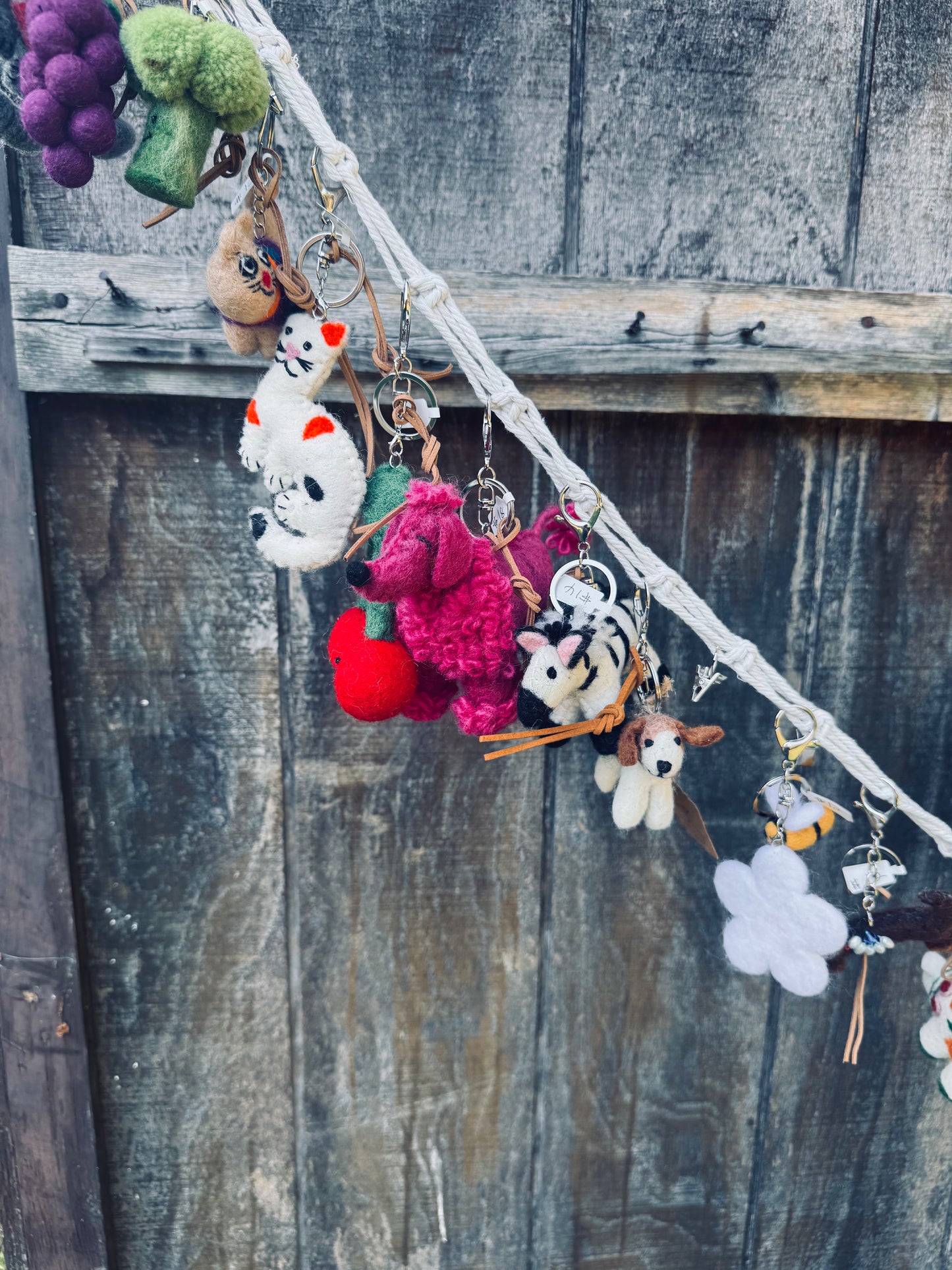 🐾 “Felt Friends” Charms & Keychains C