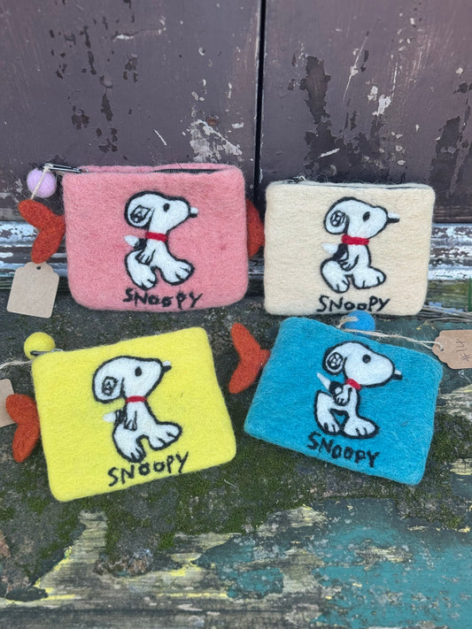 Handmade Felt Pouch – Snoopy Edition