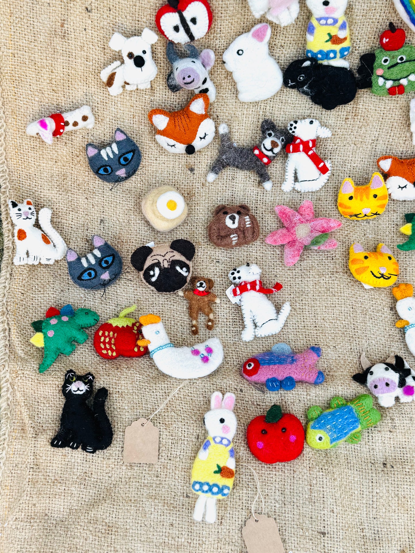 🧷 Handmade Felt Brooch Collection – Assorted Designs