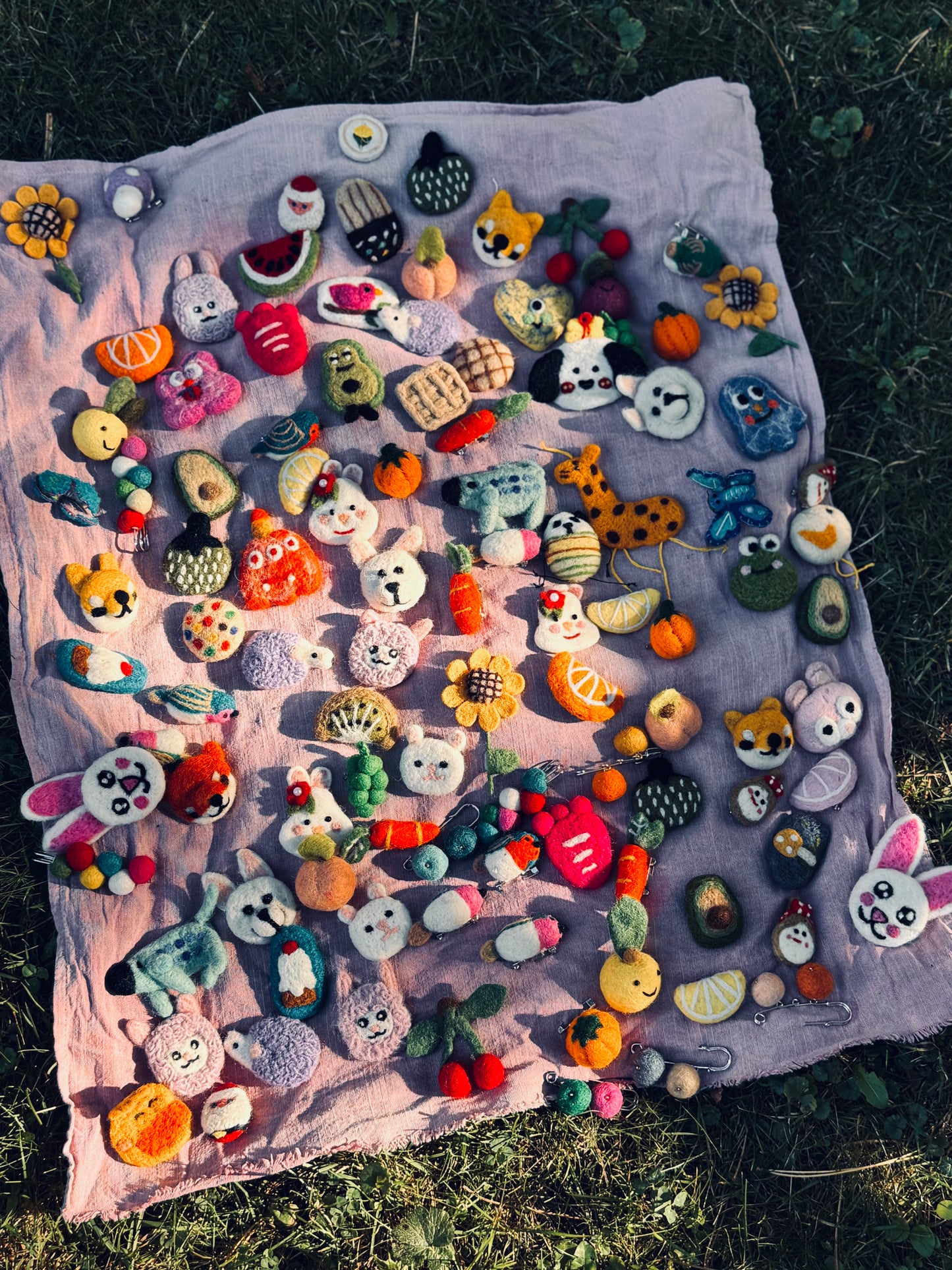 🧷 Handmade Felt Brooch Collection – Assorted Designs