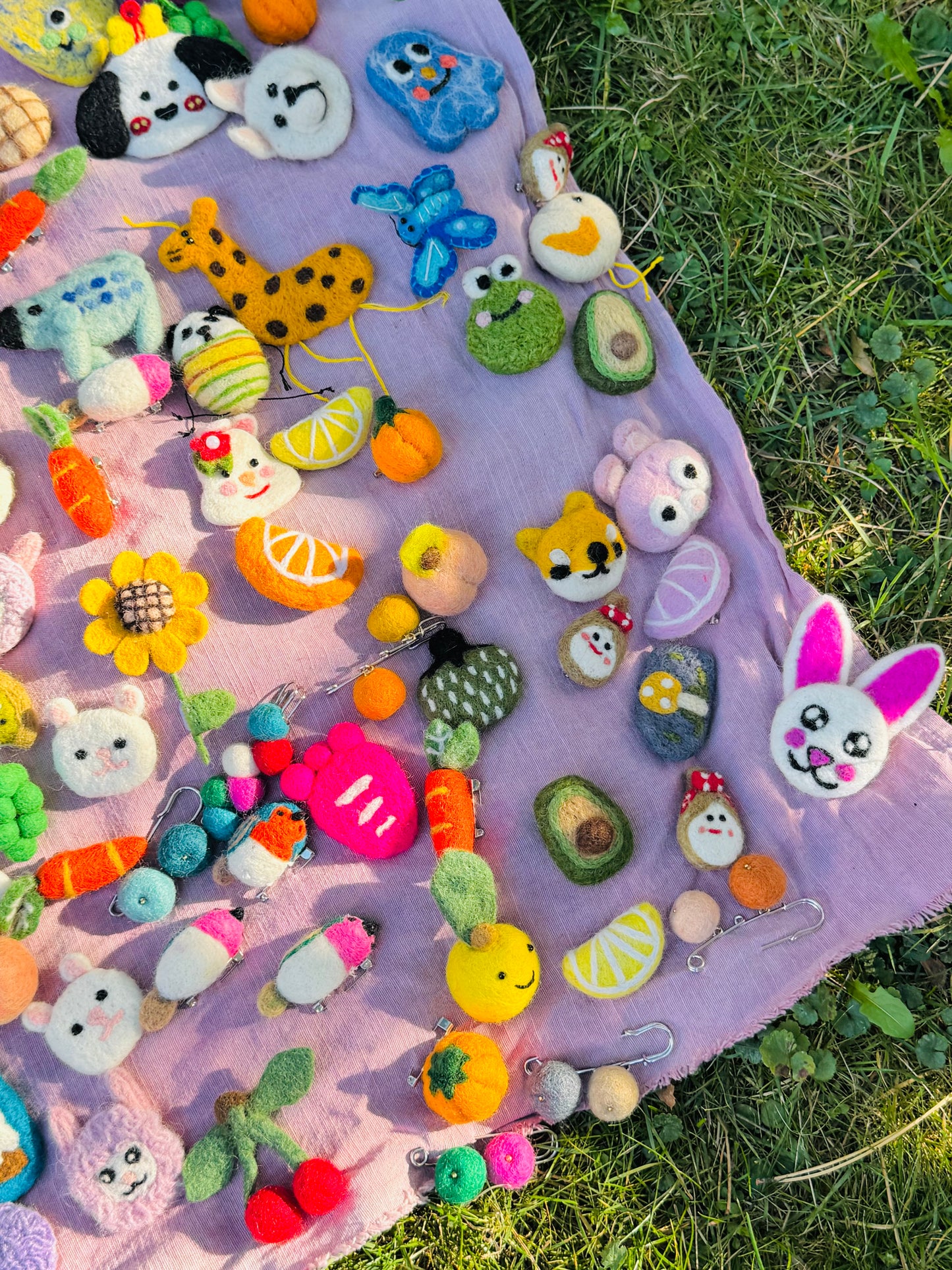 🧷 Handmade Felt Brooch Collection – Assorted Designs