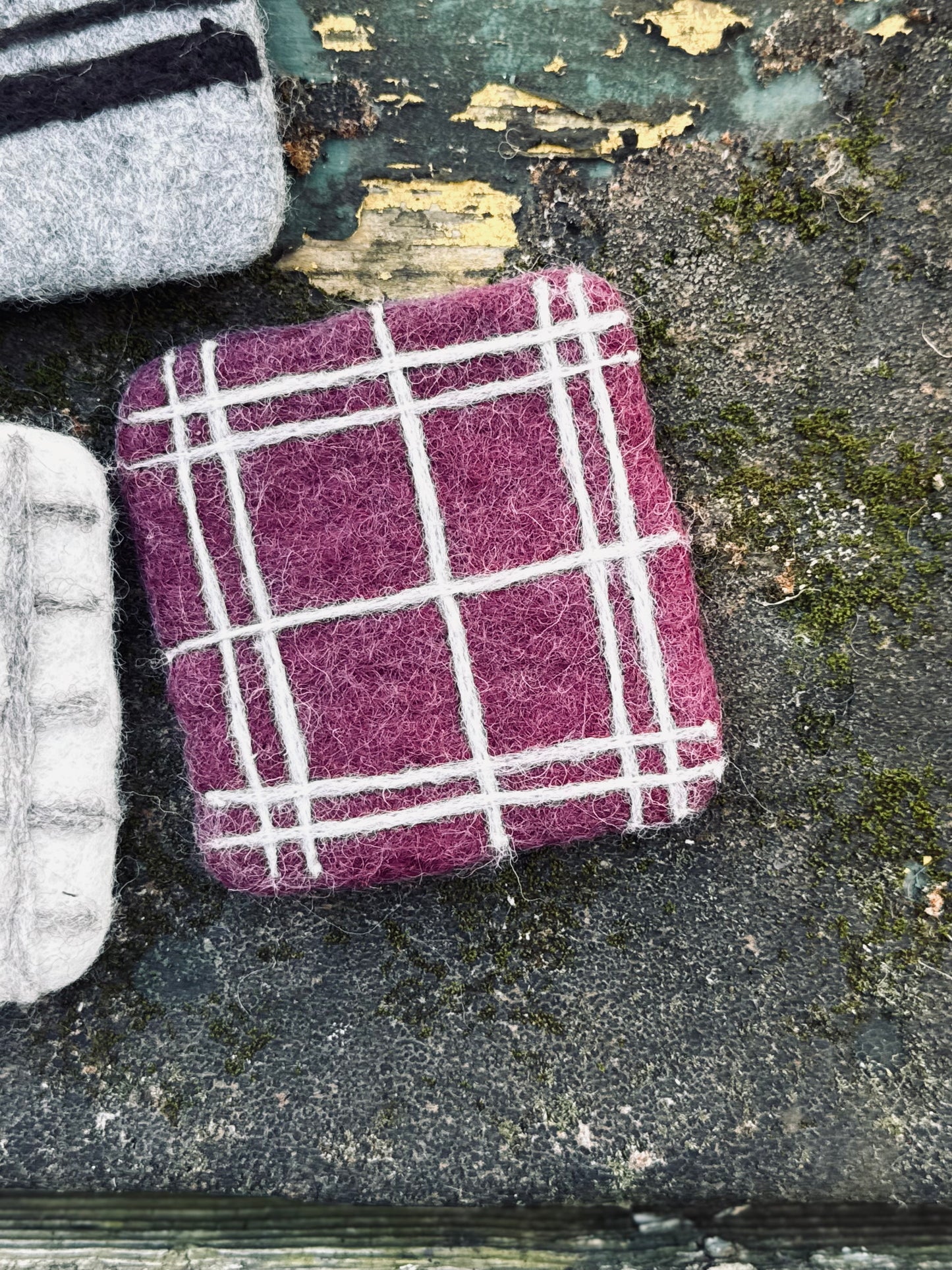 Handmade Felt Coaster – Modern Pattern Series 🧡🖤🤍