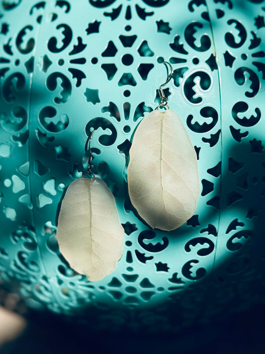 Whispering Oak Leaf Earrings – Made with Real Oak Leaves