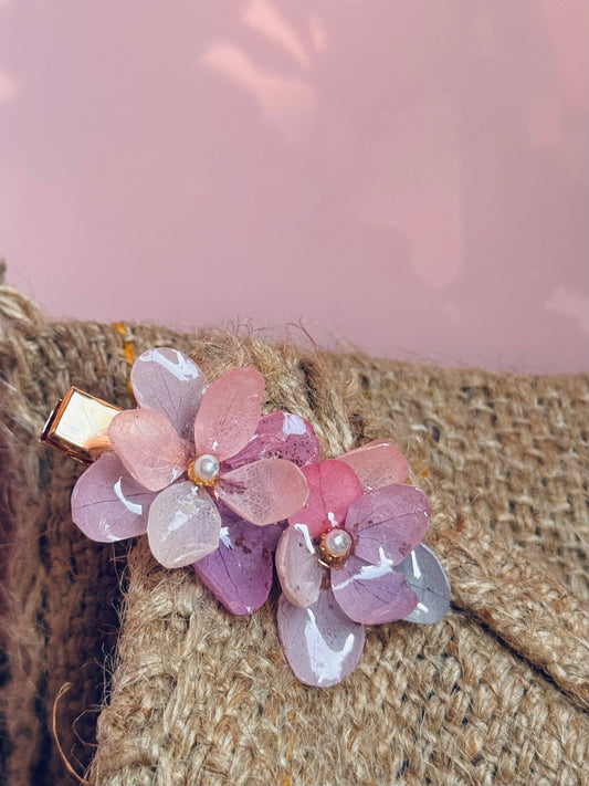 Real Hydrangea Petal Clip – Purple/Pink