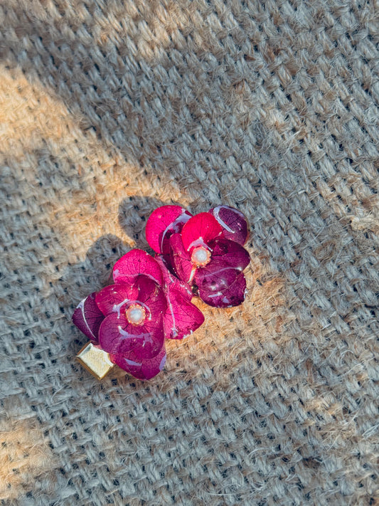 Real Hydrangea Petal Hair Clip – Deep Magenta
