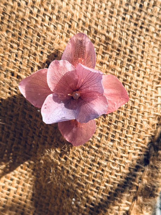 Blush Petal Bloom Clip