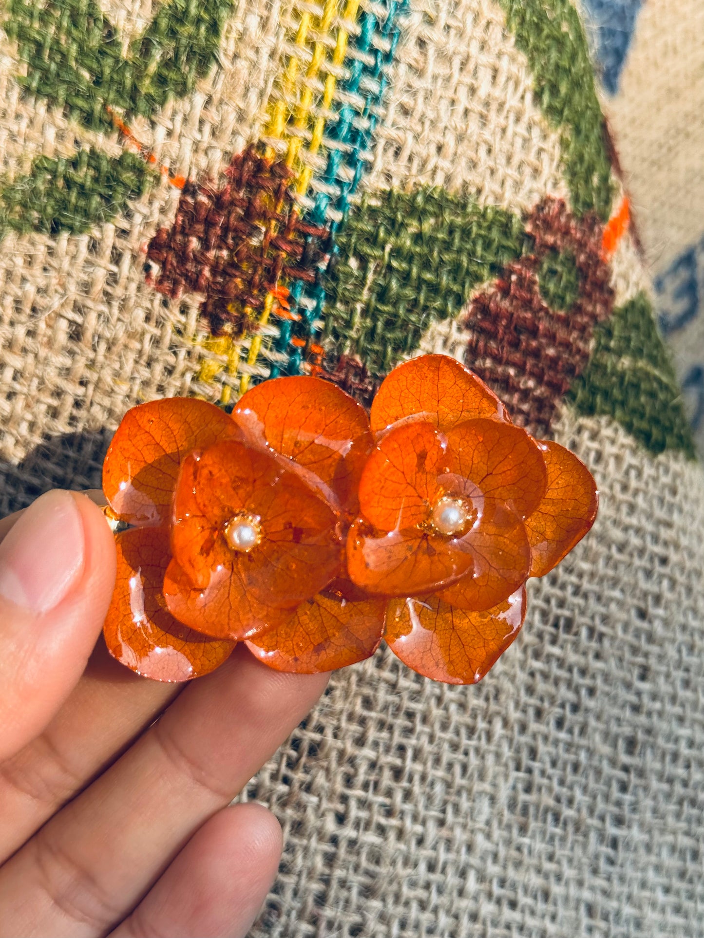Amber Bloom Hydrangea Clip