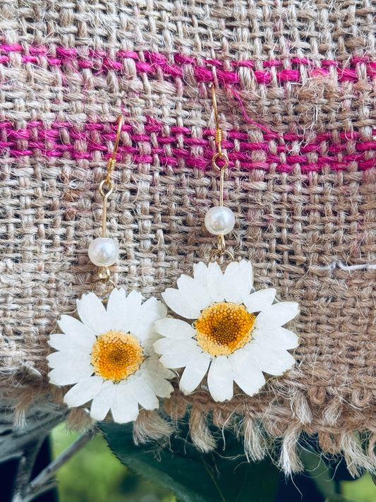 🌼 Pure Daisy 14k Hoop Earrings✨