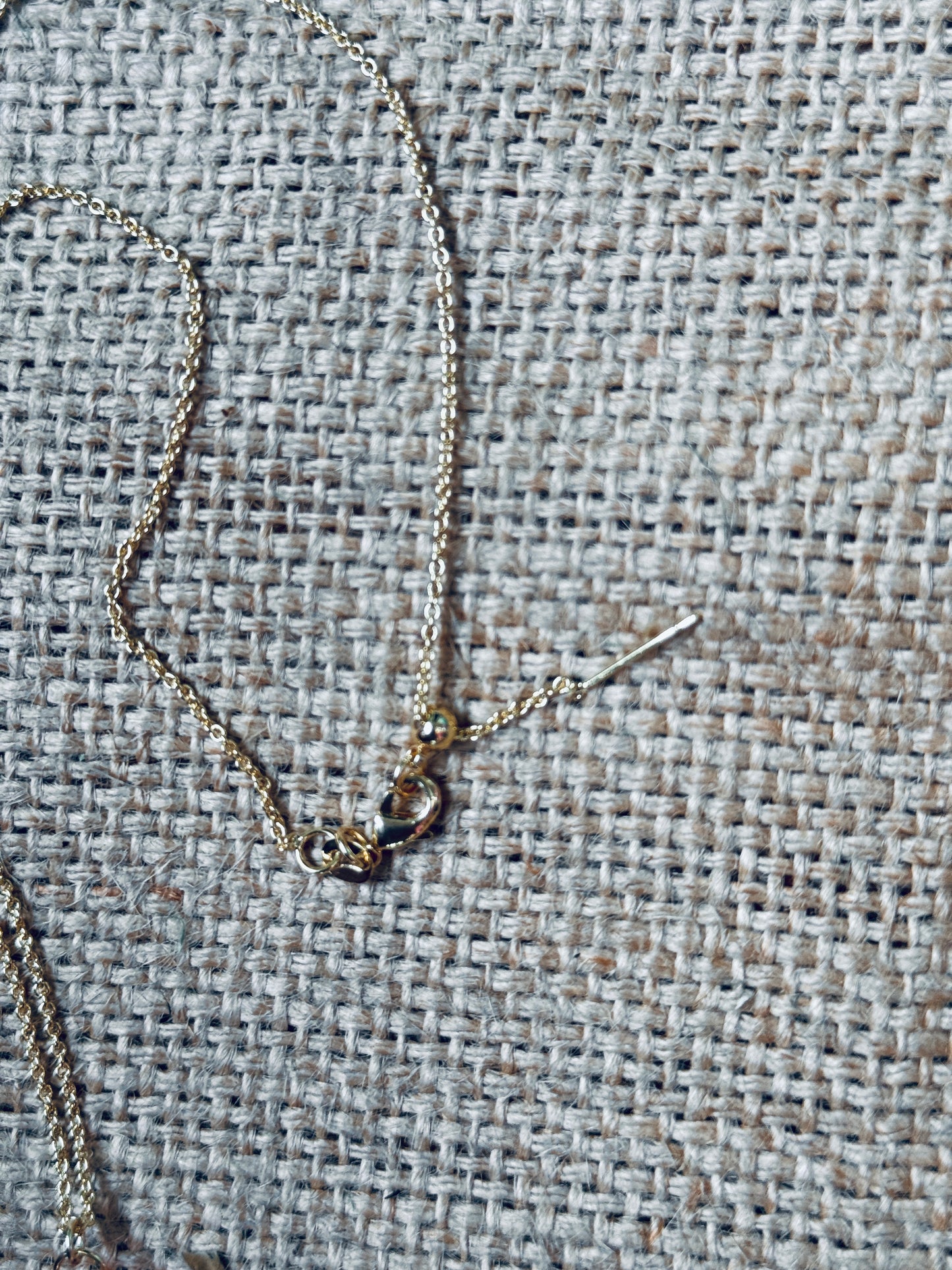 🌸 Petite Hydrangea Bloom Necklace – 14k Gold ✨